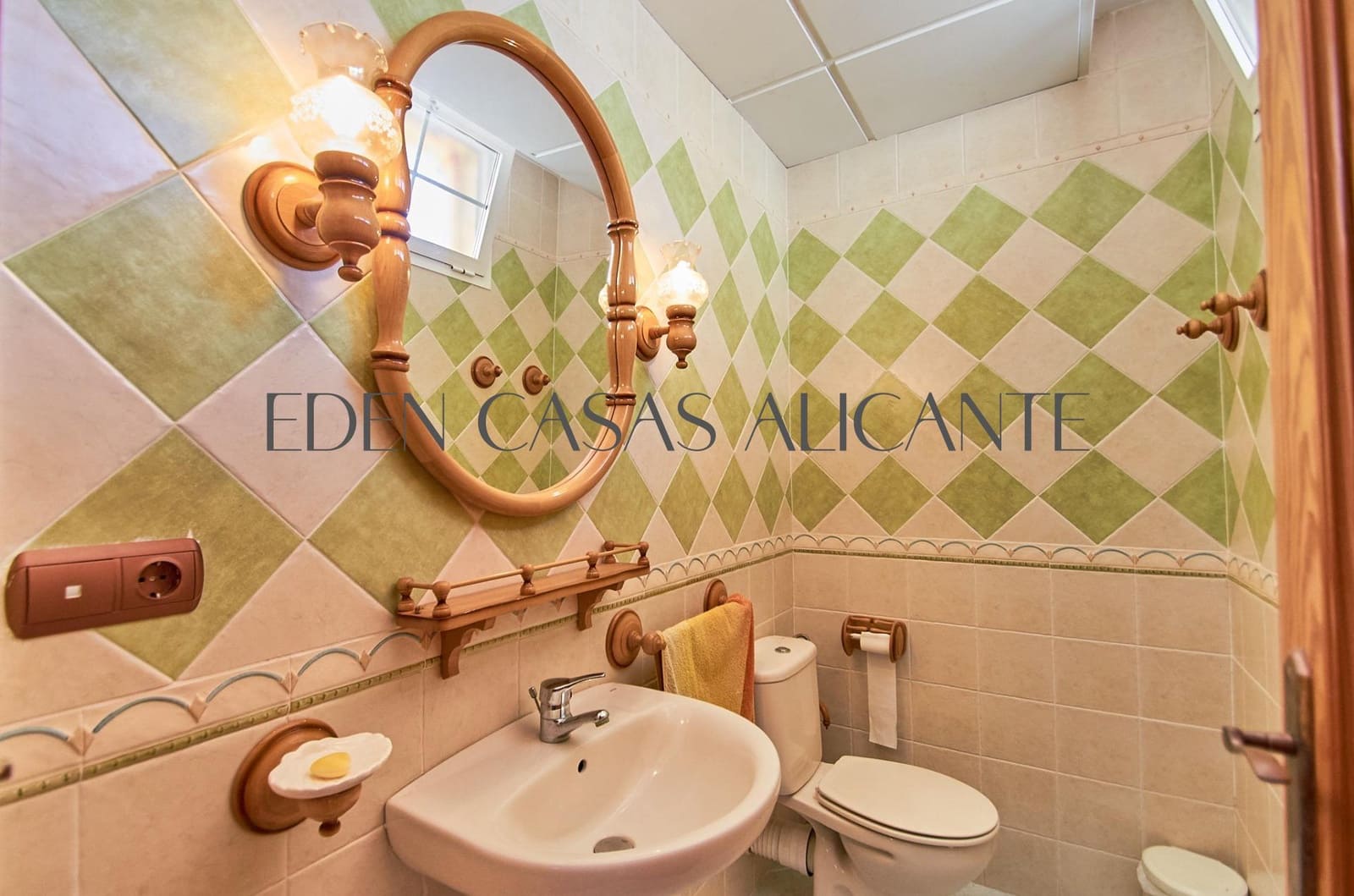 3 soveværelse Villa til salg i El Campello med garage - € 590.000 (Ref: 9103039)