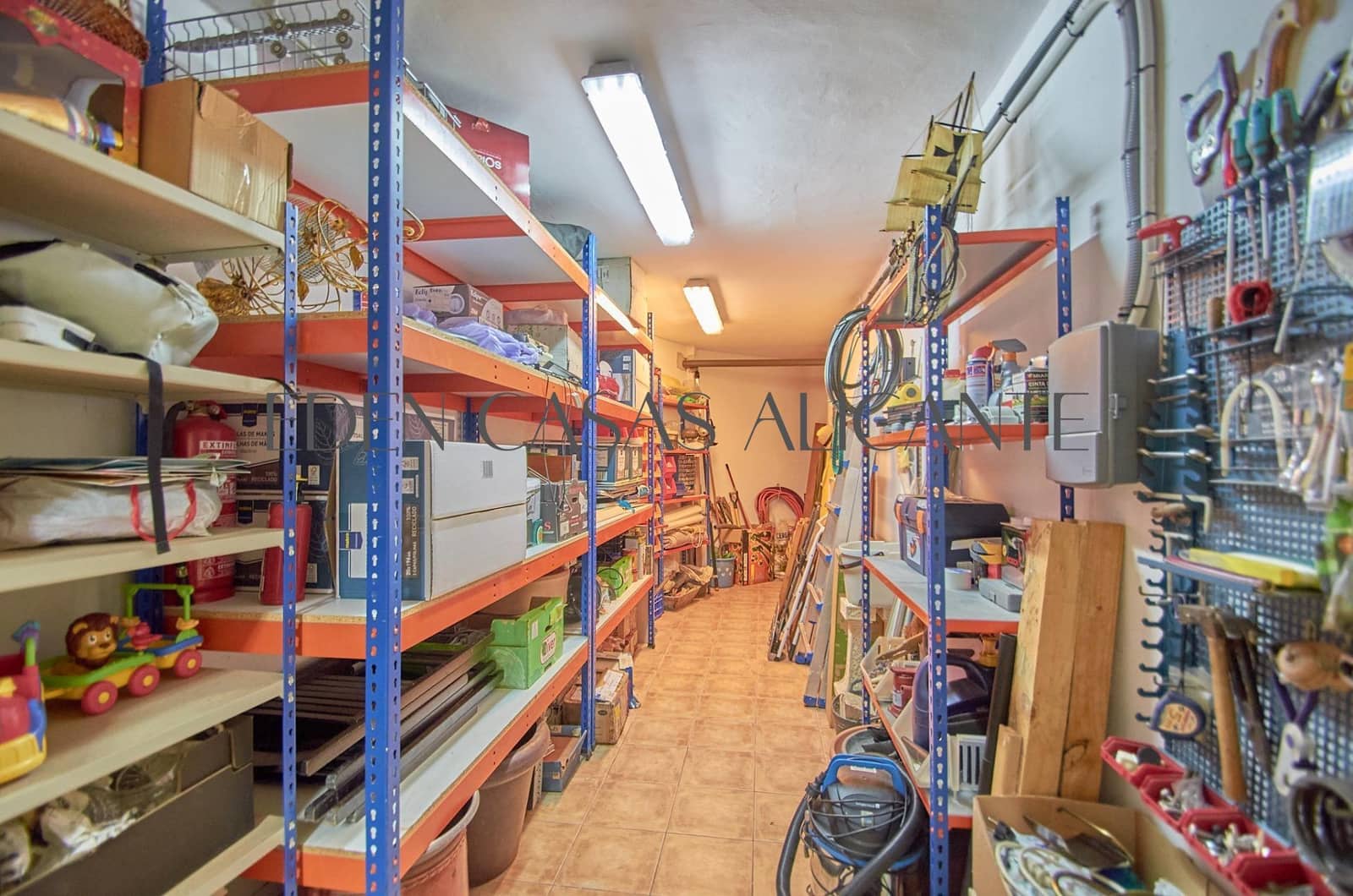 3 soveværelse Villa til salg i El Campello med garage - € 590.000 (Ref: 9103039)