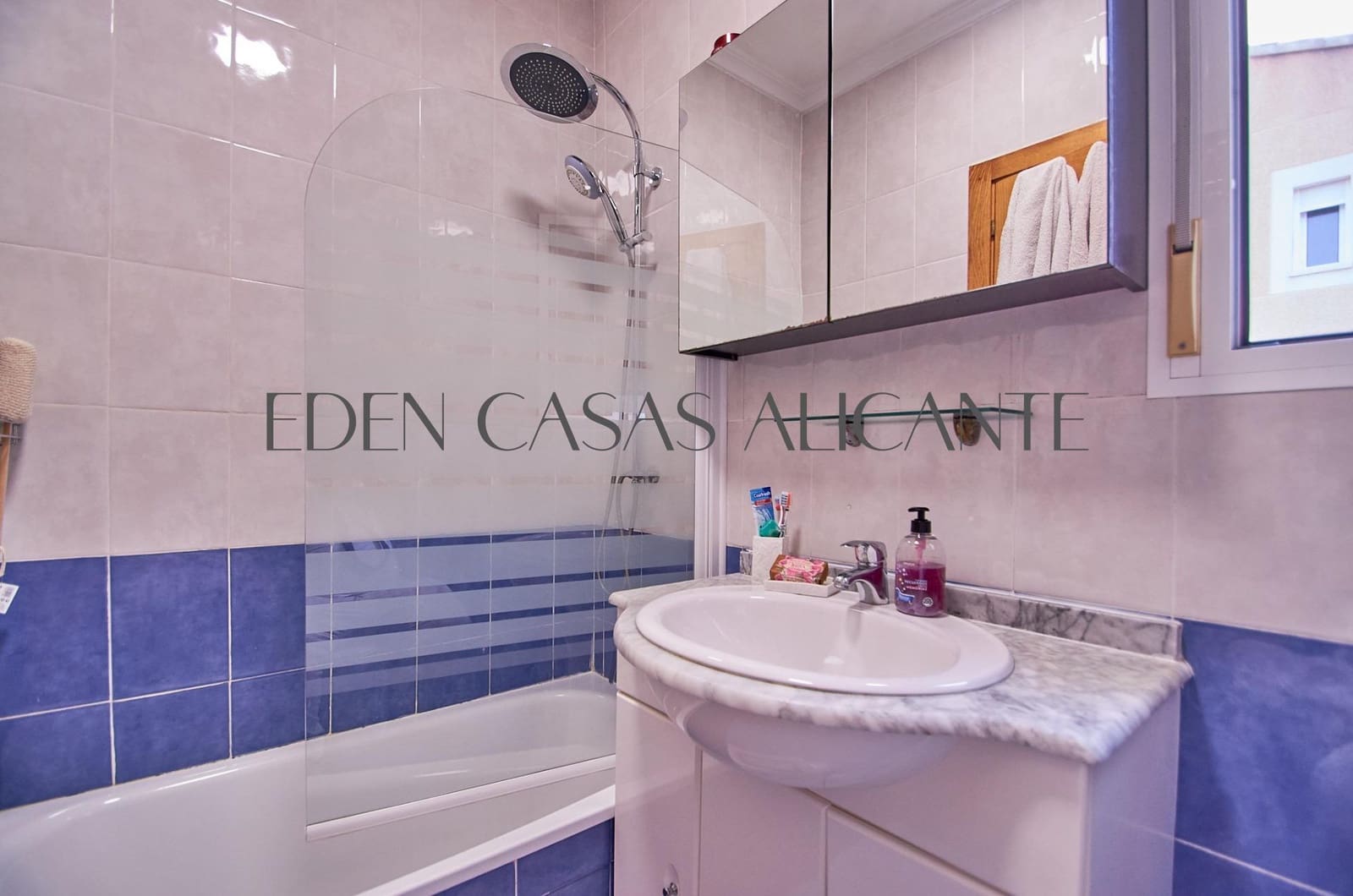 3 slaapkamer Rijtjeshuis te koop in Aguas de Busot / Aigues met zwembad - € 259.000 (Ref: 9188627)