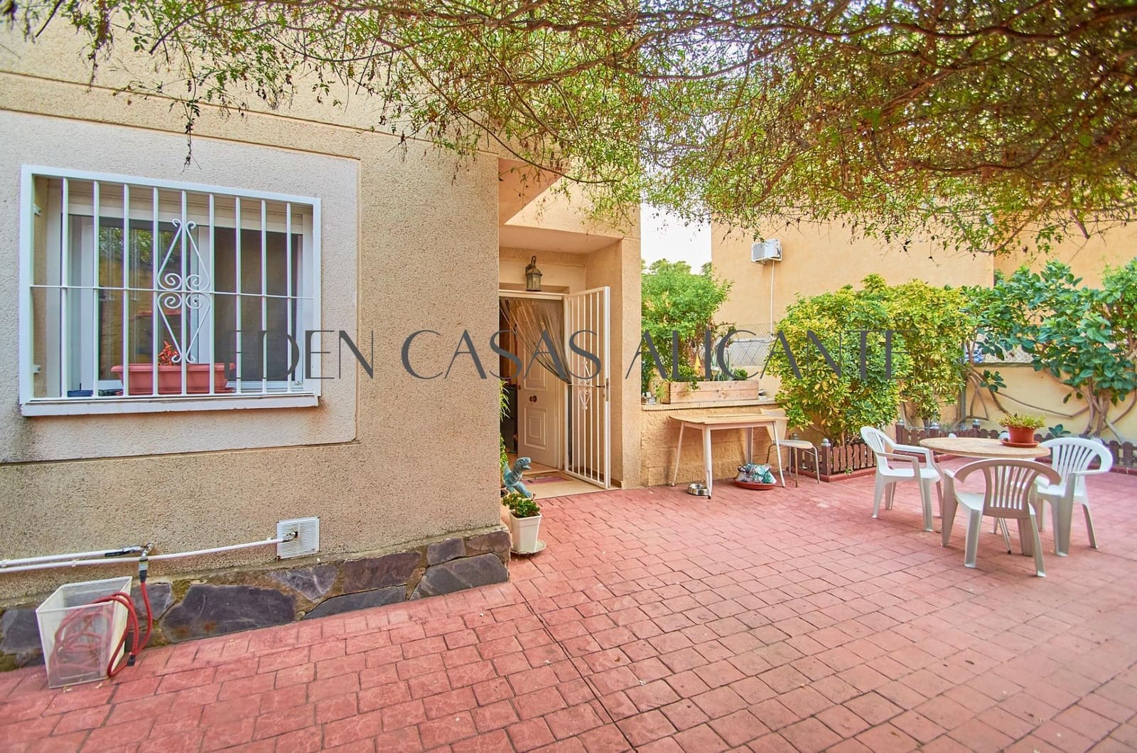 3 slaapkamer Rijtjeshuis te koop in Aguas de Busot / Aigues met zwembad - € 259.000 (Ref: 9188627)