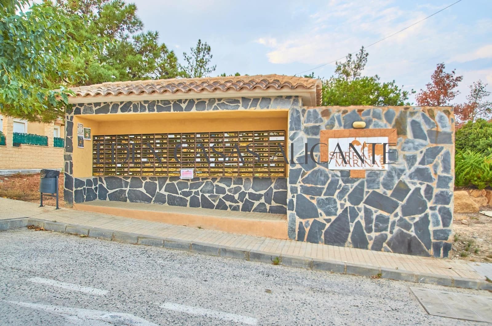 3 slaapkamer Rijtjeshuis te koop in Aguas de Busot / Aigues met zwembad - € 259.000 (Ref: 9188627)