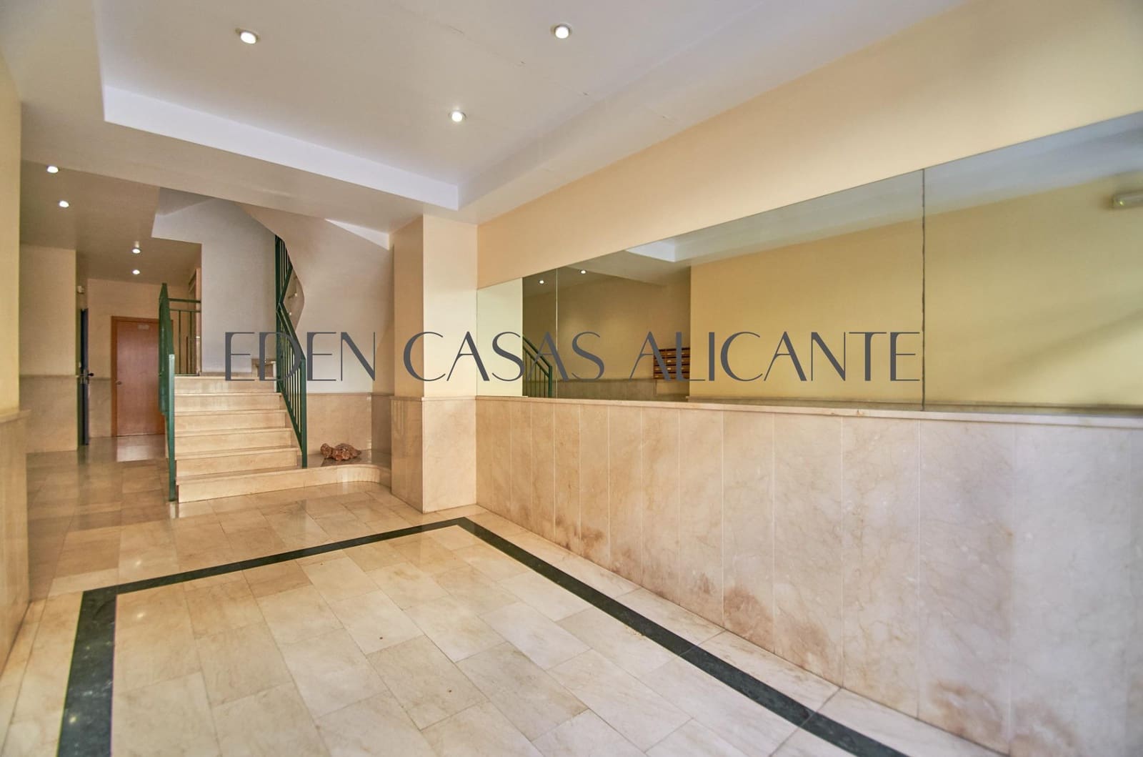 3 soveværelse Lejlighed til salg i El Campello med garage - € 325.000 (Ref: 9255161)