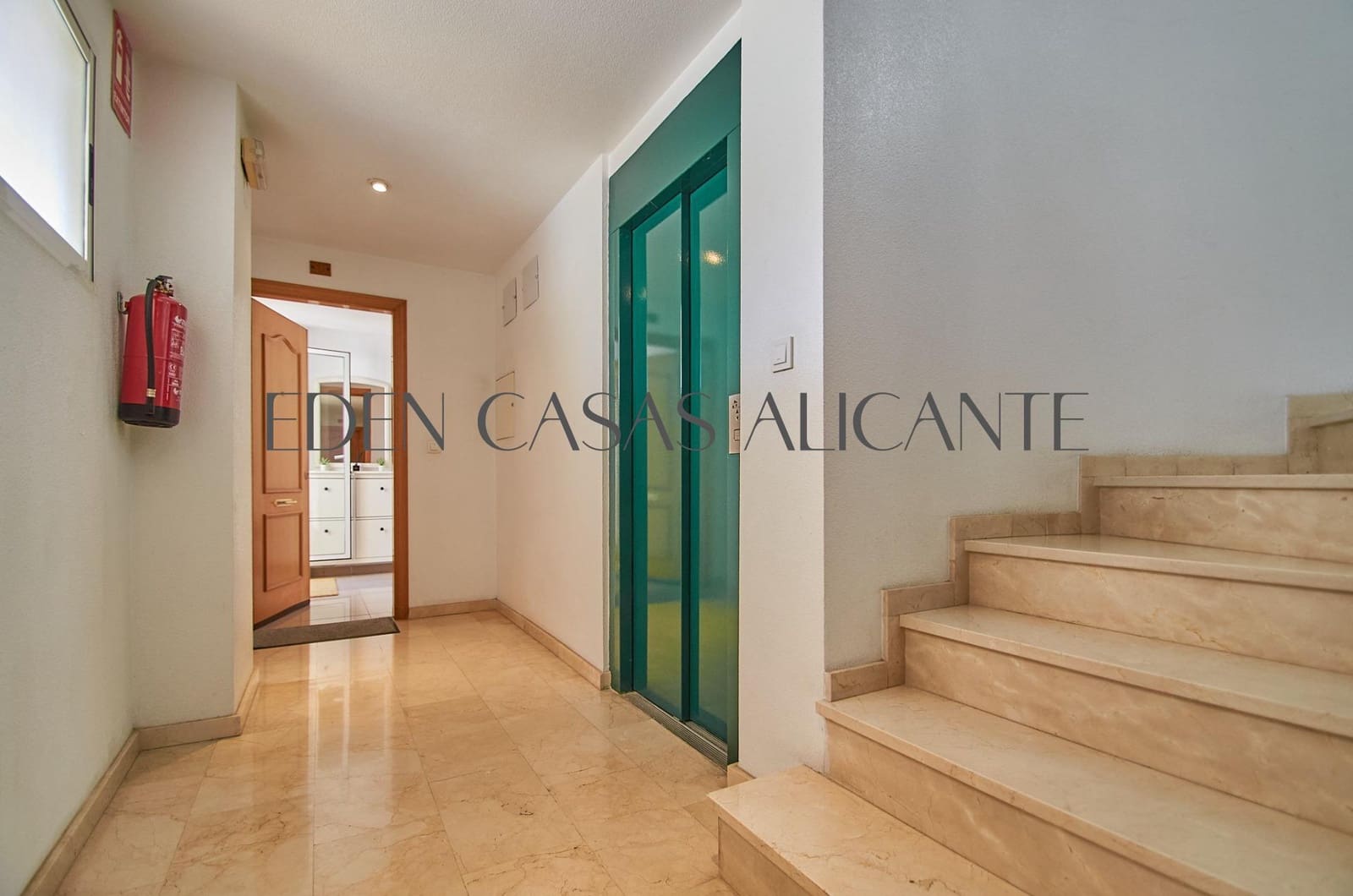 3 soveværelse Lejlighed til salg i El Campello med garage - € 325.000 (Ref: 9255161)