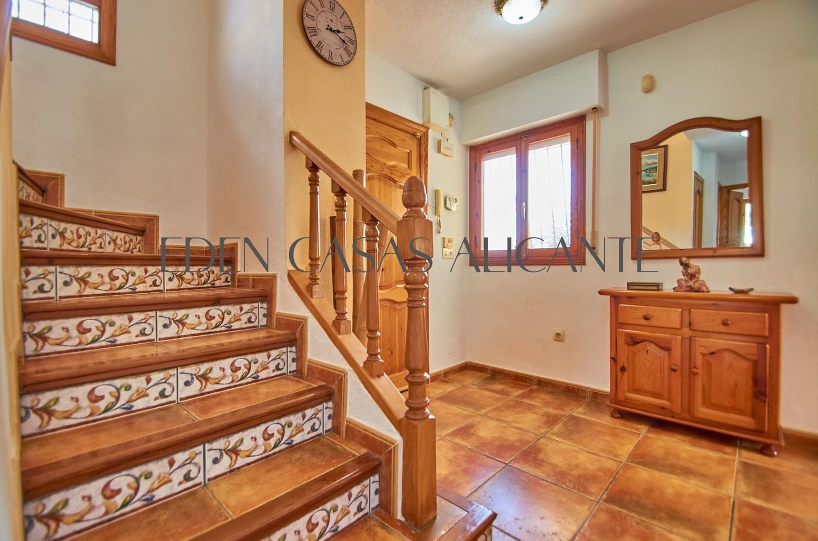 4 sovrum Villa till salu i El Campello med pool garage - 495 000 € (Ref: 9262785)