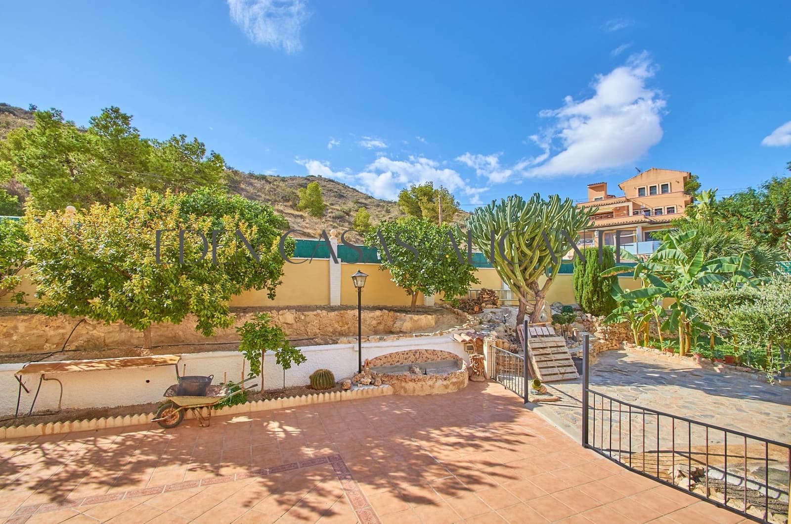 4 sovrum Villa till salu i El Campello med pool garage - 495 000 € (Ref: 9262785)