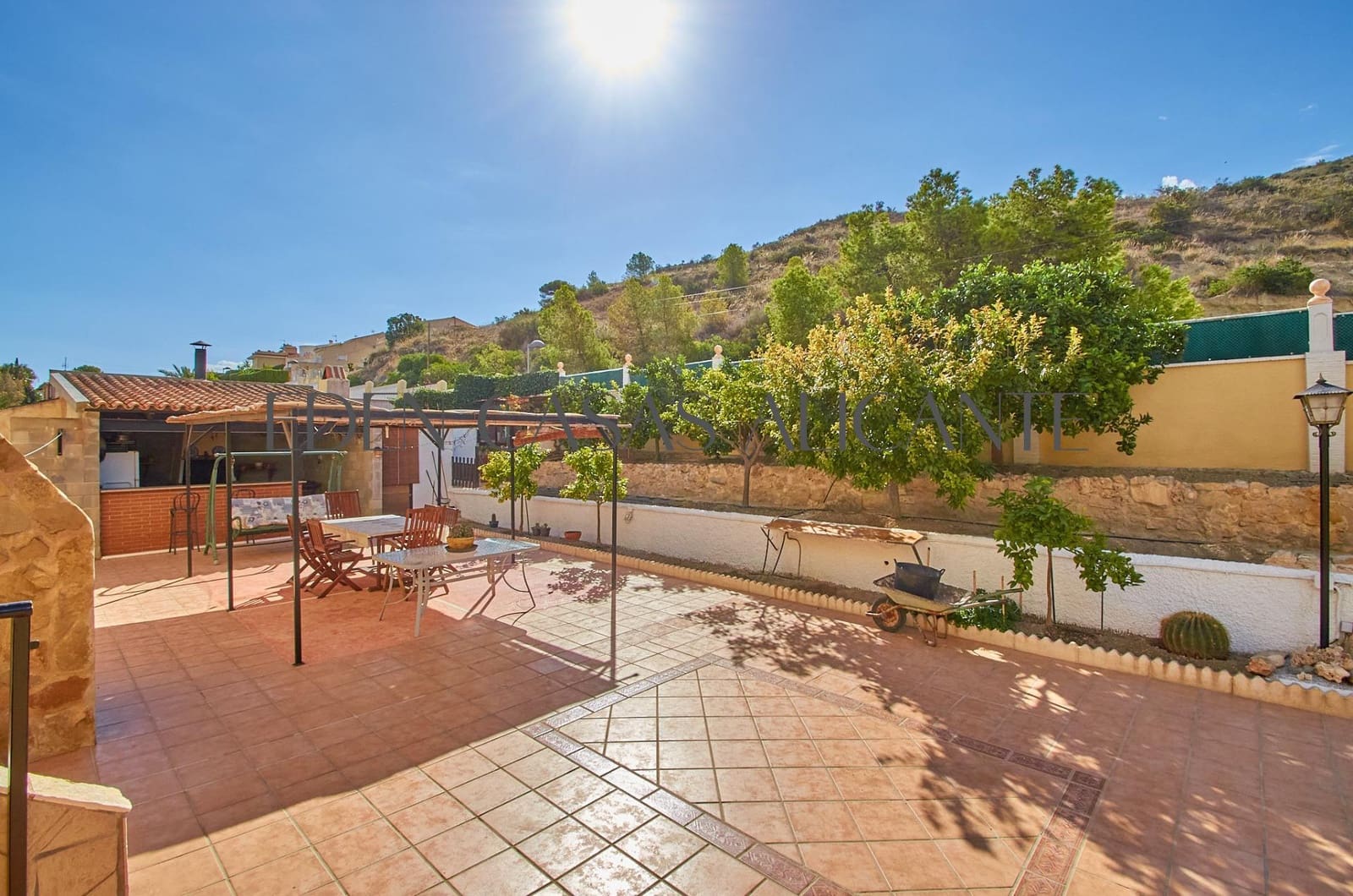 4 sovrum Villa till salu i El Campello med pool garage - 495 000 € (Ref: 9262785)