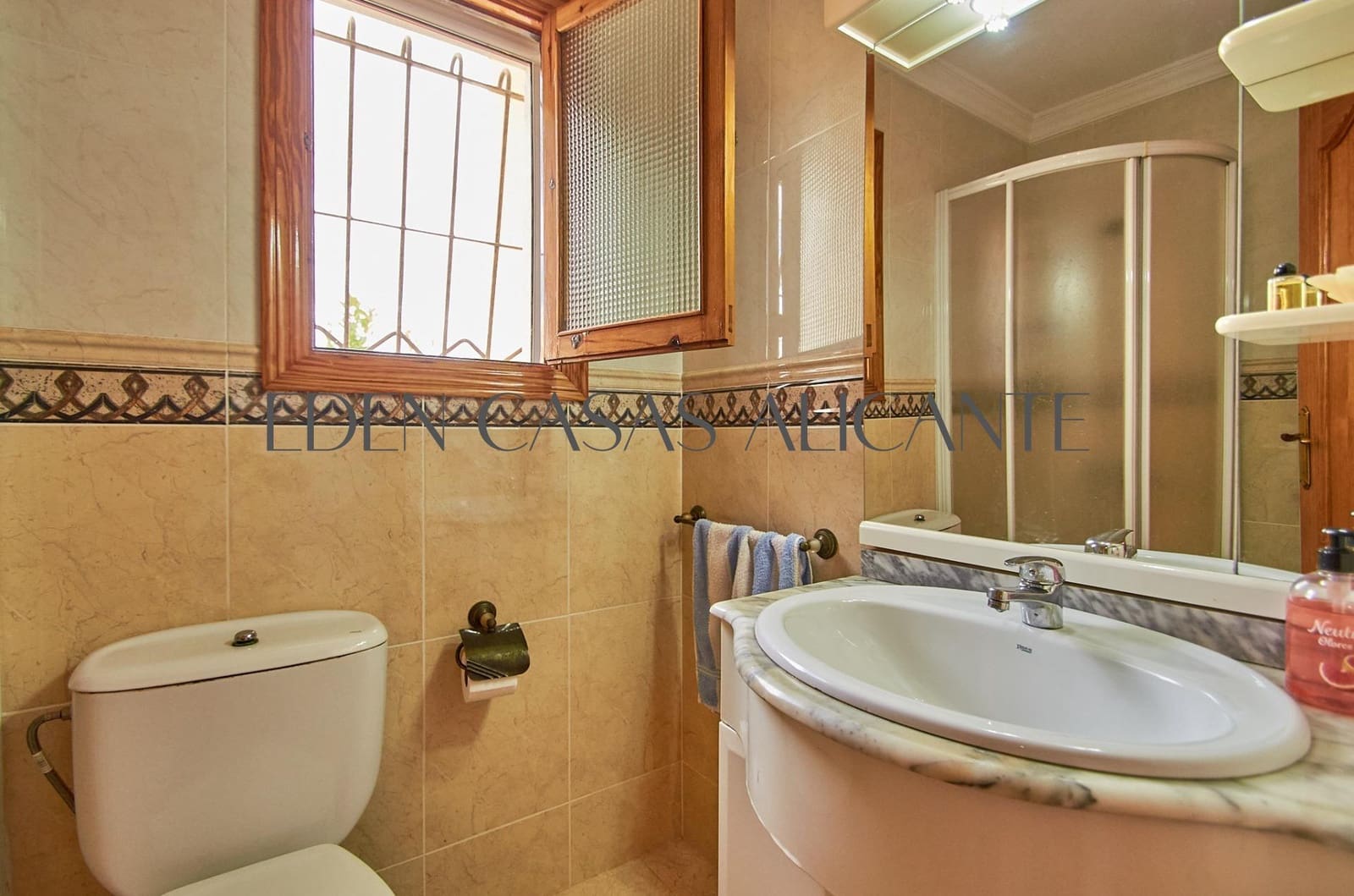 4 sovrum Villa till salu i El Campello med pool garage - 495 000 € (Ref: 9262785)