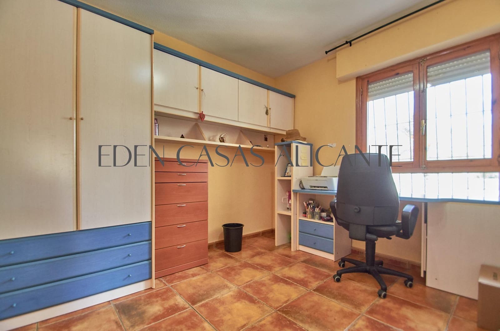 4 sovrum Villa till salu i El Campello med pool garage - 495 000 € (Ref: 9262785)