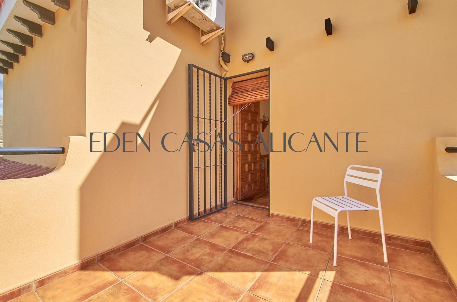 4 sovrum Villa till salu i El Campello med pool garage - 495 000 € (Ref: 9262785)