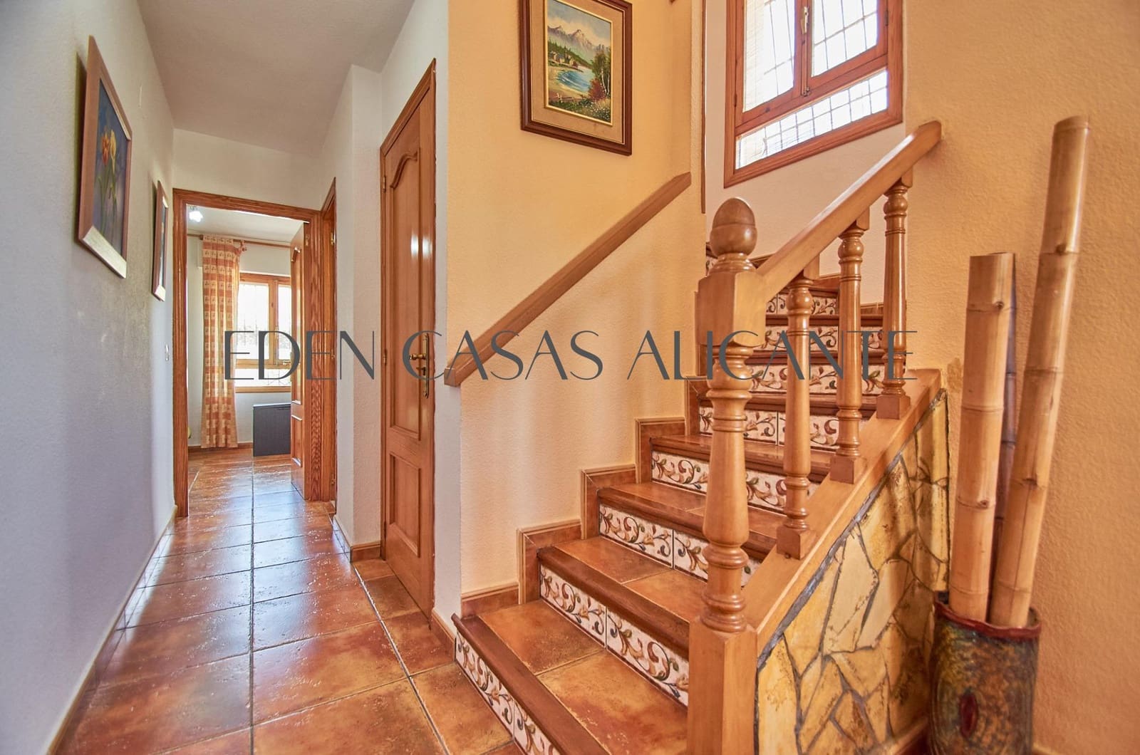 4 Zimmer Villa zu verkaufen in El Campello mit Pool Garage - 515.000 € (Ref: 9262785)