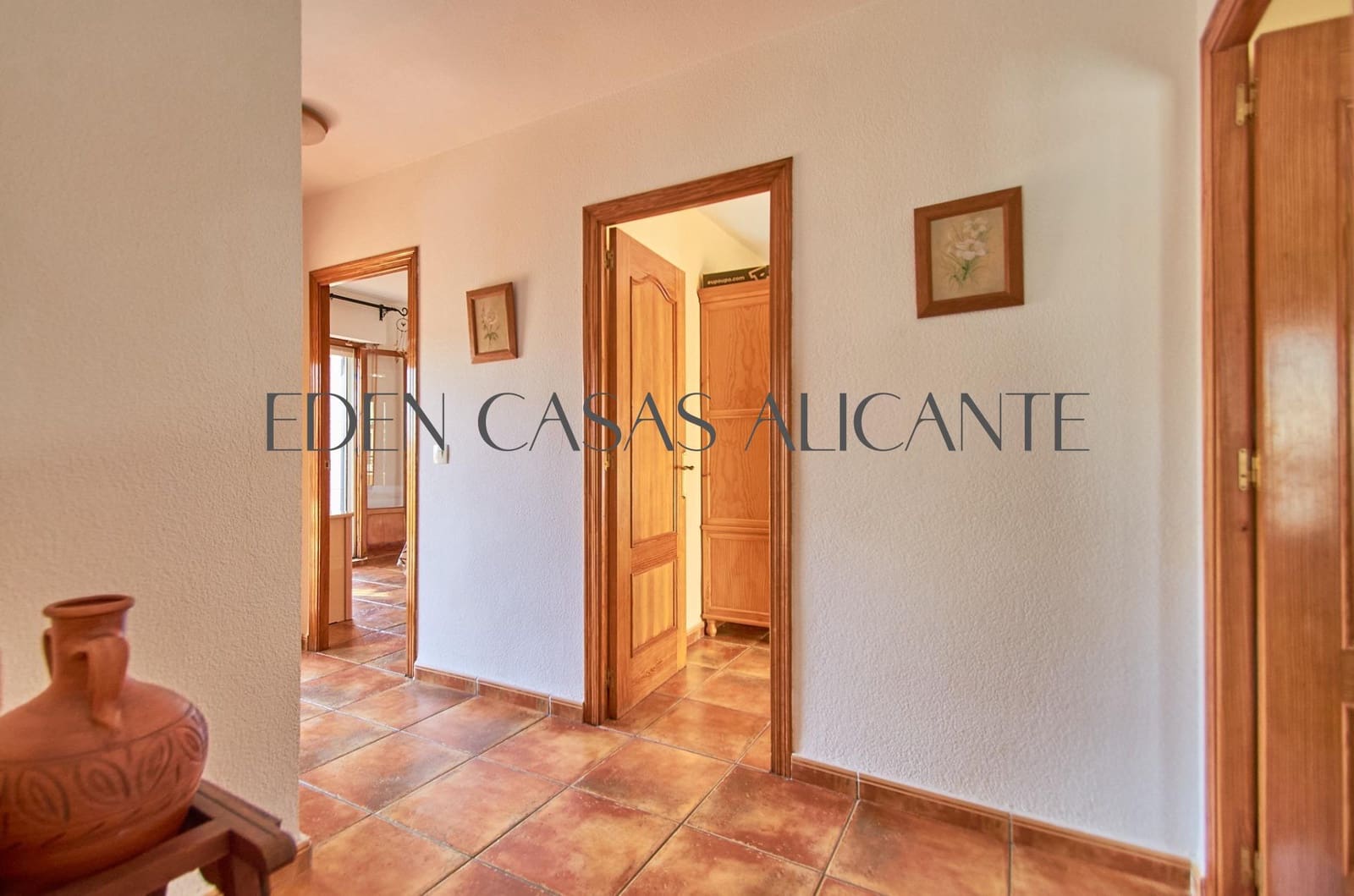 4 Zimmer Villa zu verkaufen in El Campello mit Pool Garage - 515.000 € (Ref: 9262785)