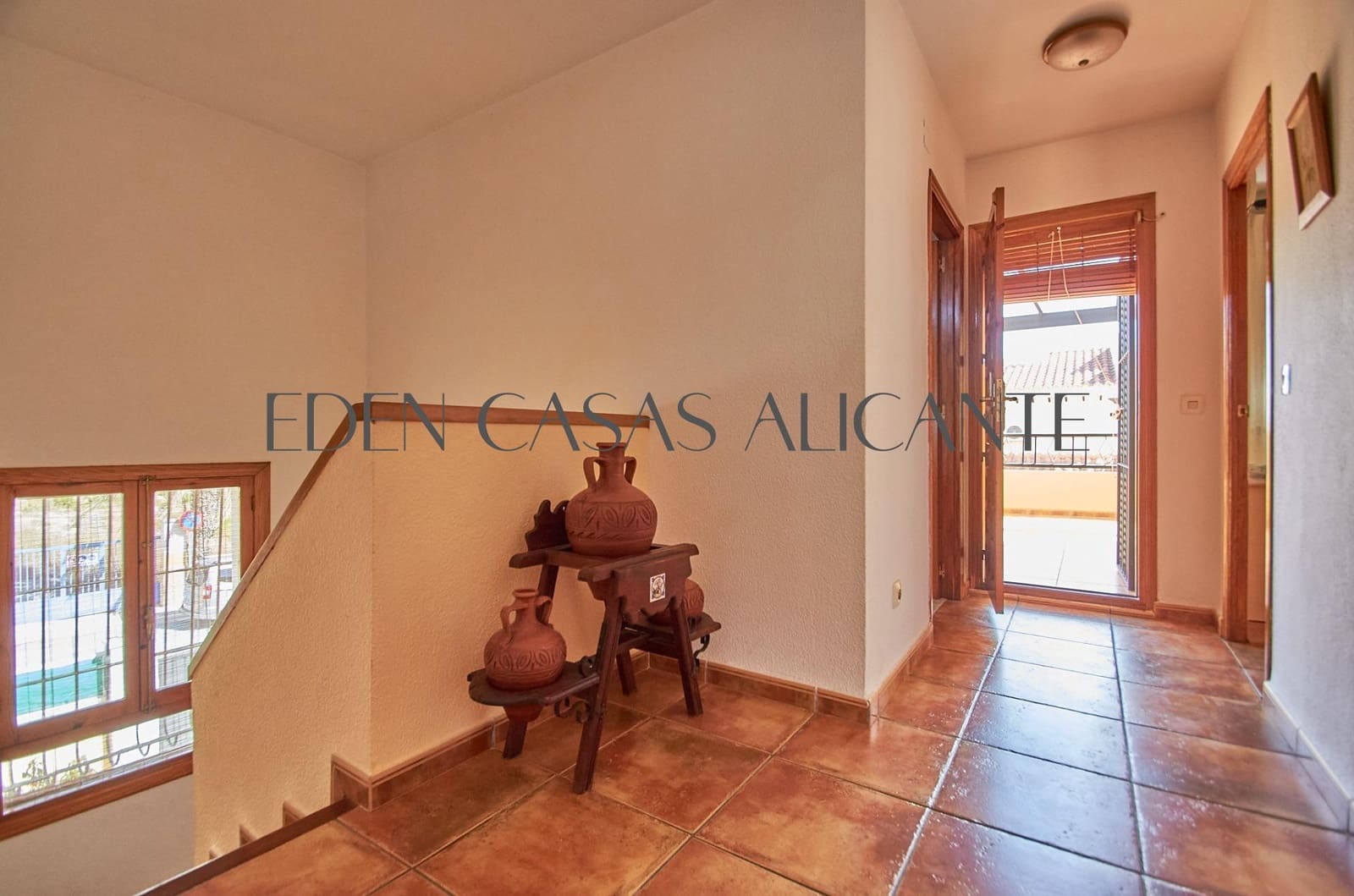 4 Zimmer Villa zu verkaufen in El Campello mit Pool Garage - 515.000 € (Ref: 9262785)