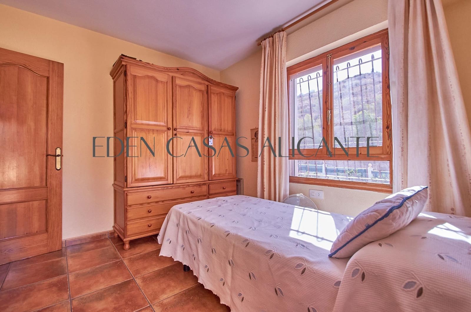 4 Zimmer Villa zu verkaufen in El Campello mit Pool Garage - 515.000 € (Ref: 9262785)