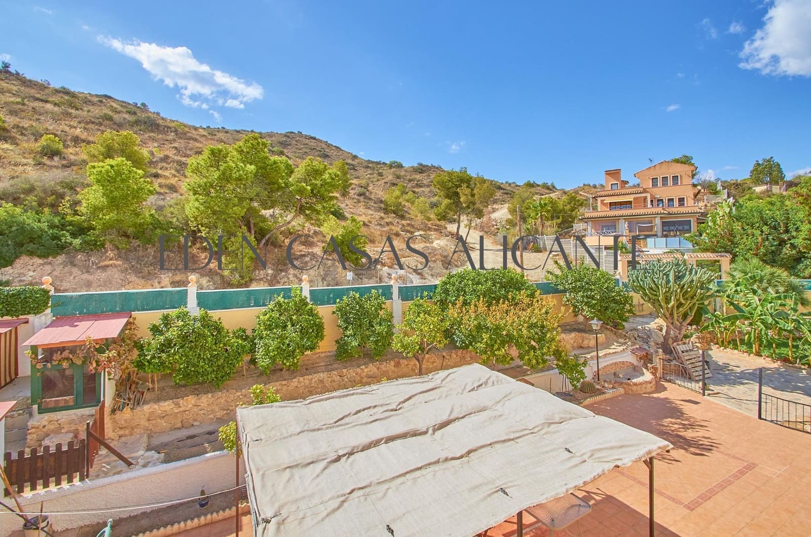 4 Zimmer Villa zu verkaufen in El Campello mit Pool Garage - 515.000 € (Ref: 9262785)