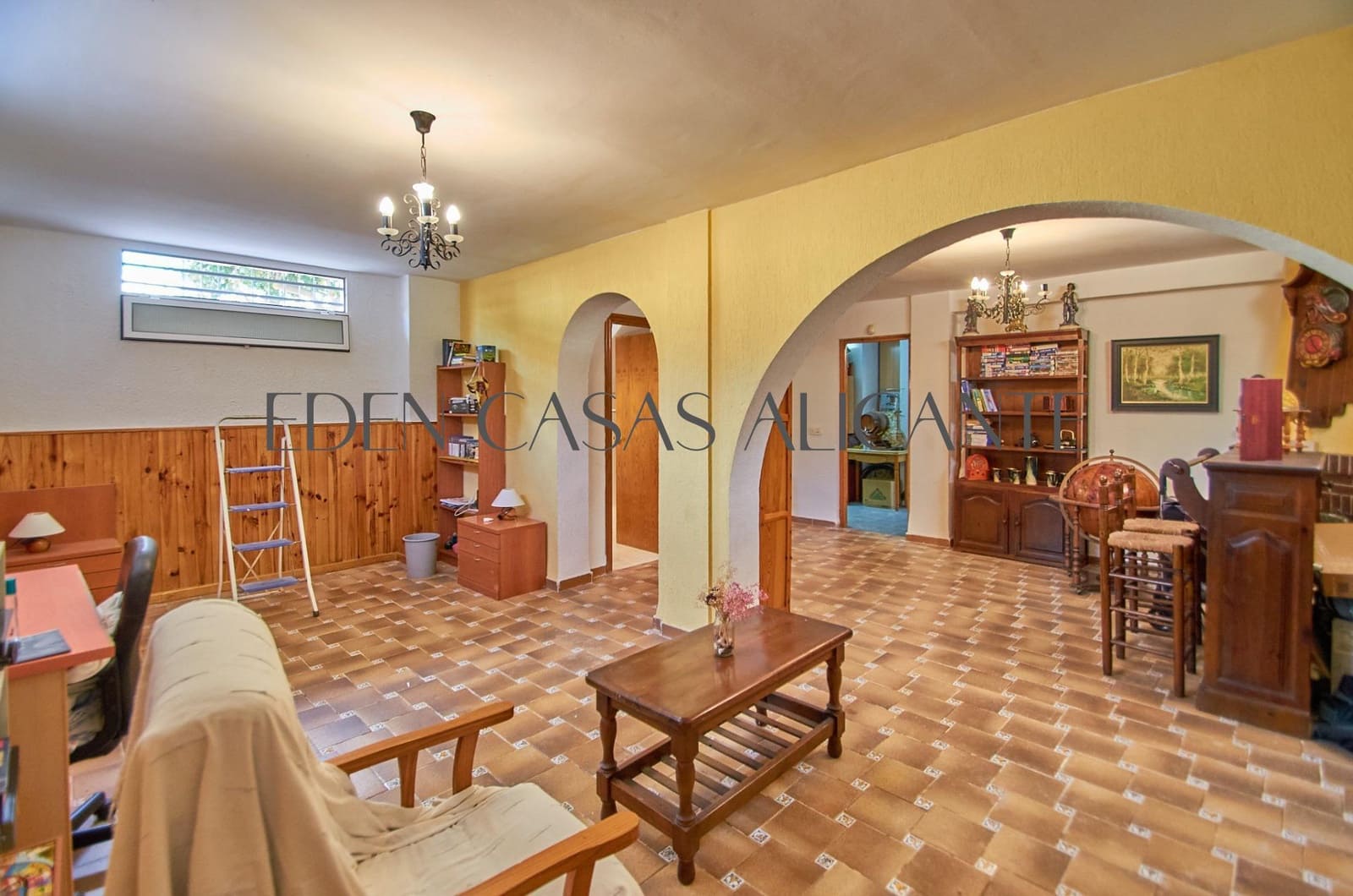 4 Zimmer Villa zu verkaufen in El Campello mit Pool Garage - 515.000 € (Ref: 9262785)