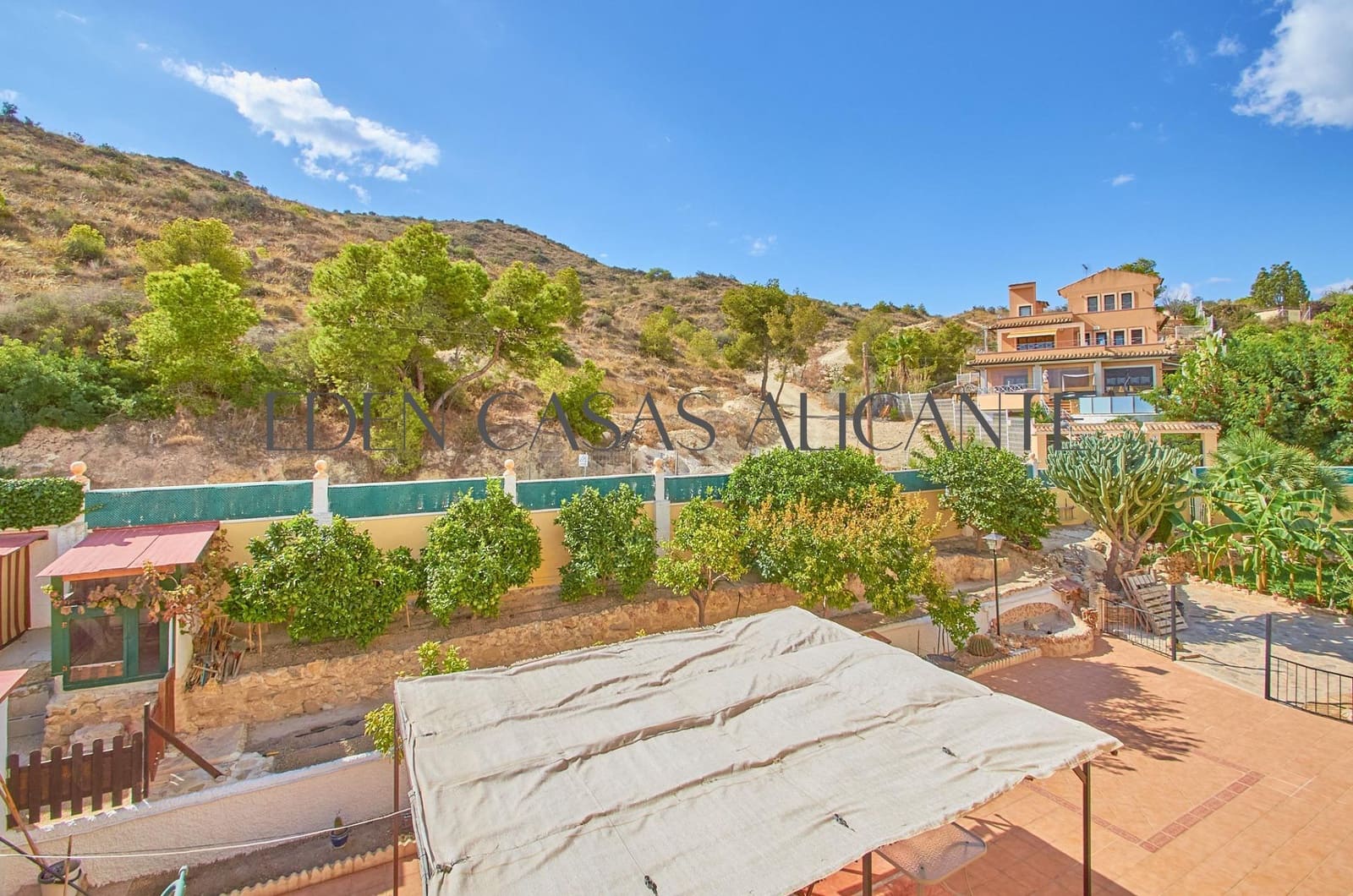 4 Zimmer Villa zu verkaufen in El Campello mit Pool Garage - 515.000 € (Ref: 9262785)