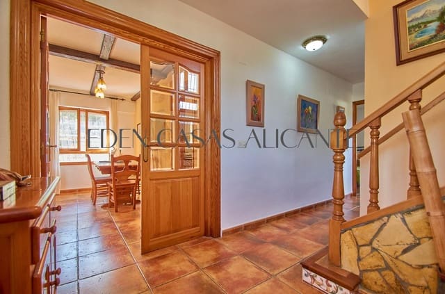4 Zimmer Villa zu verkaufen in El Campello mit Pool Garage - 515.000 € (Ref: 9262785)