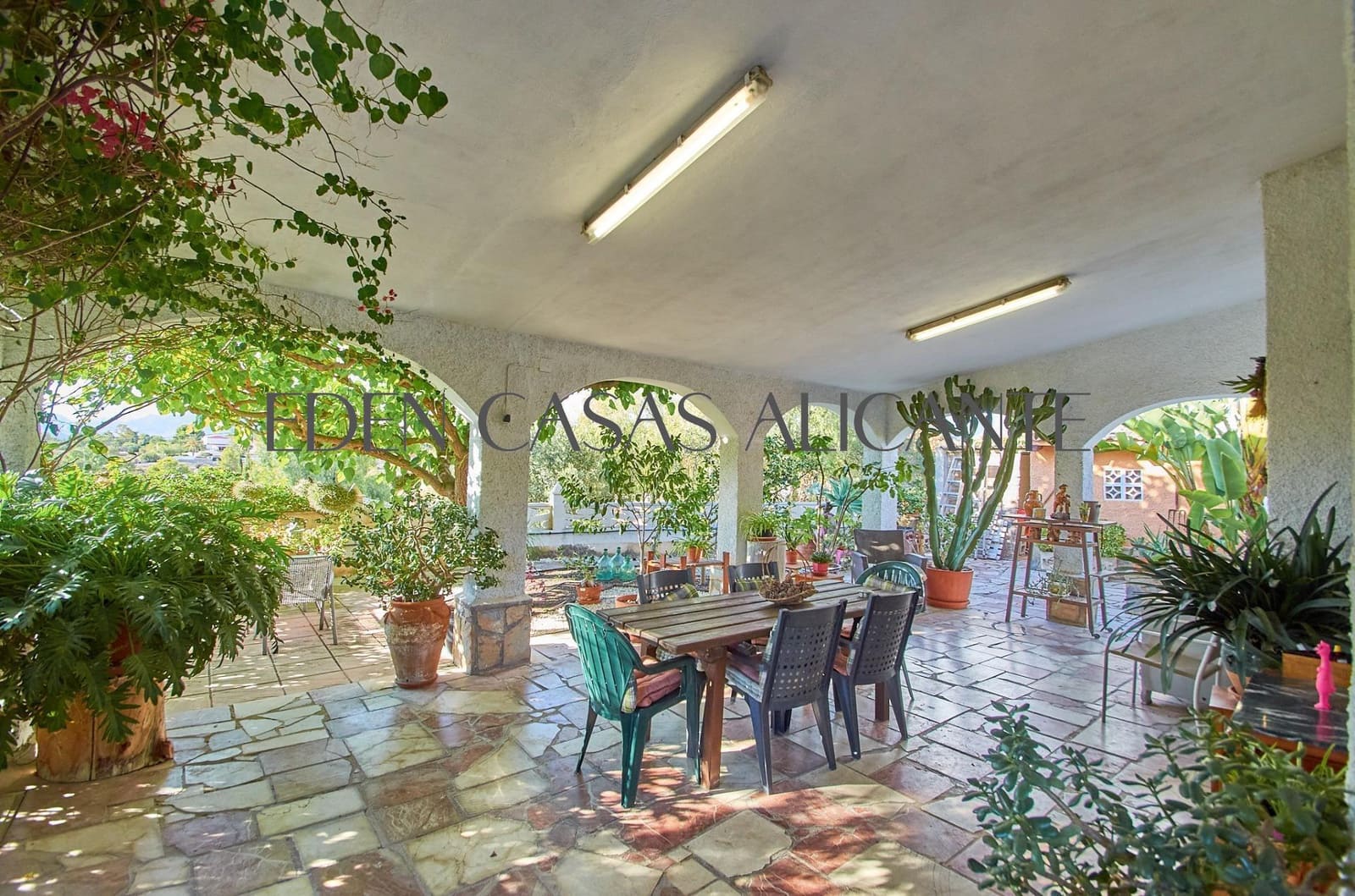 4 bedroom Villa for sale in Busot - € 360,000 (Ref: 9264324)