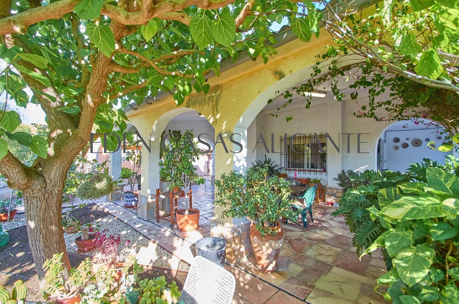 4 bedroom Villa for sale in Busot - € 360,000 (Ref: 9264324)