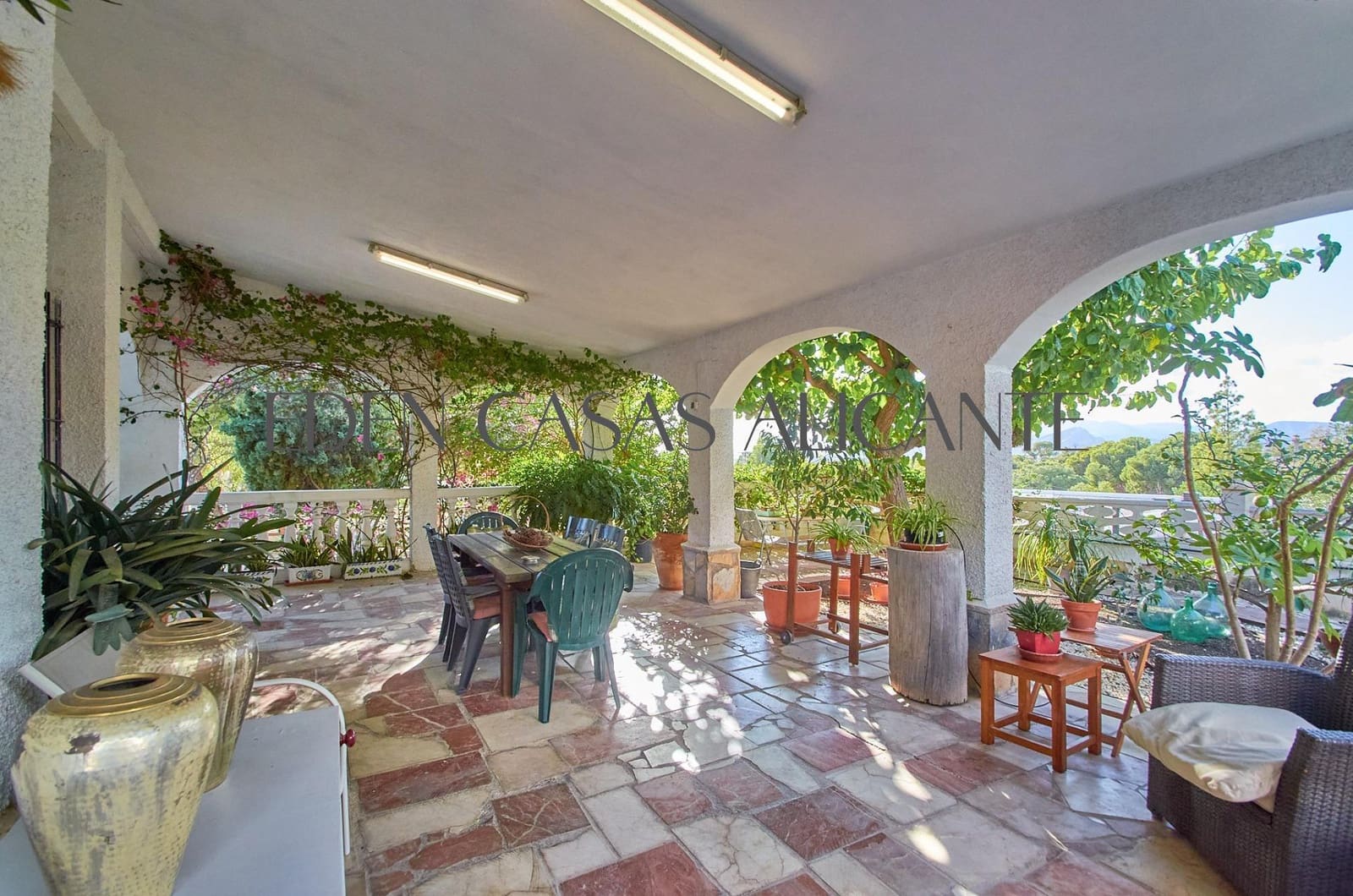 4 bedroom Villa for sale in Busot - € 360,000 (Ref: 9264324)