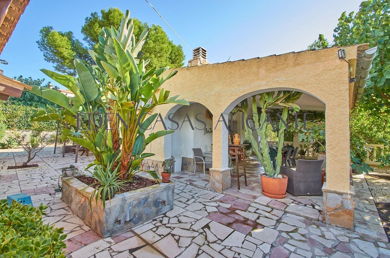 4 bedroom Villa for sale in Busot - € 360,000 (Ref: 9264324)