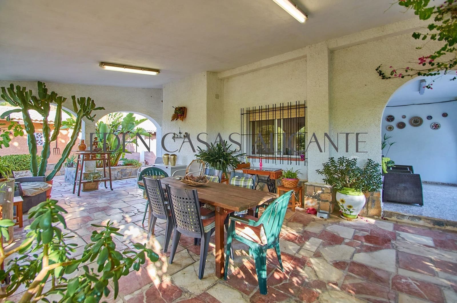 4 bedroom Villa for sale in Busot - € 360,000 (Ref: 9264324)