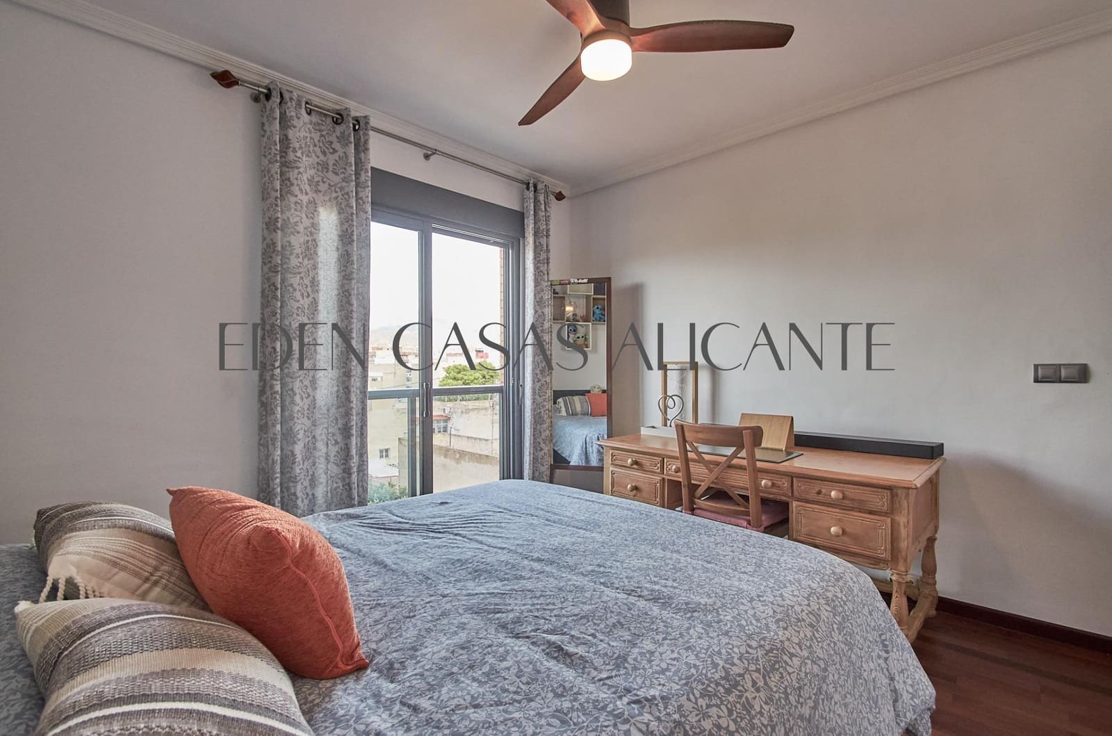 4 soverom Penthouse til salgs i El Campello med garasje - € 315 000 (Ref: 9303715)