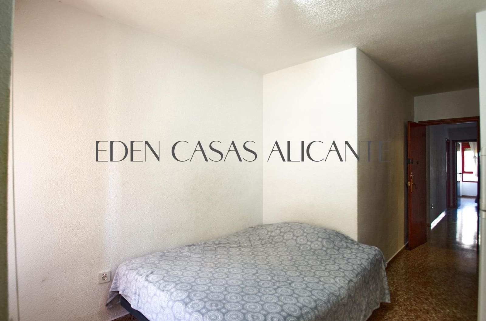 Apartamento de 3 habitaciones en La Villajoyosa / Vila Joiosa en venta con piscina - 259.000 € (Ref: 9347613)