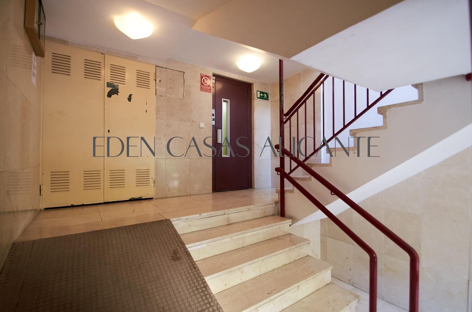 Apartamento de 3 habitaciones en La Villajoyosa / Vila Joiosa en venta con piscina - 259.000 € (Ref: 9347613)