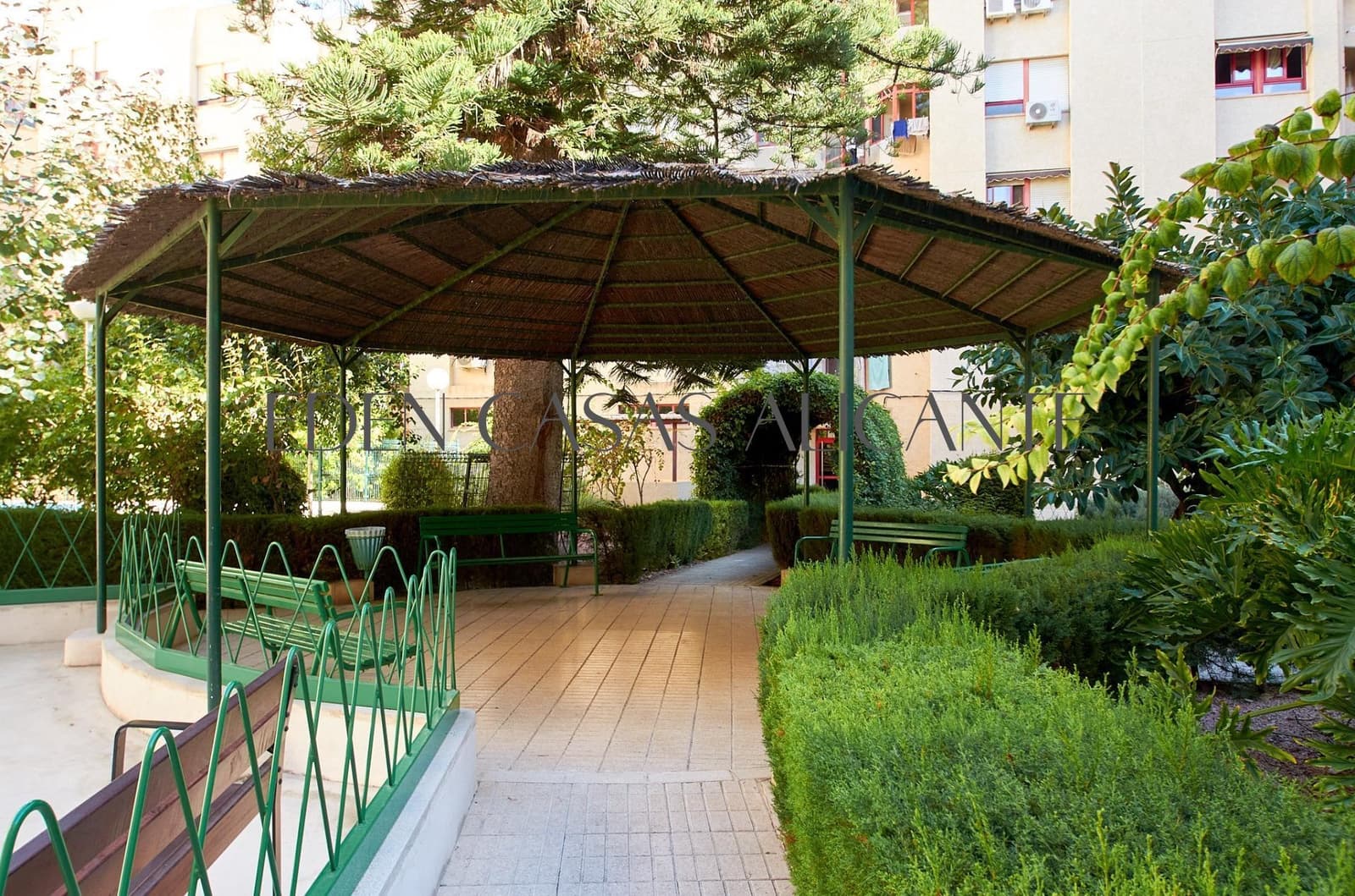 Apartamento de 3 habitaciones en La Villajoyosa / Vila Joiosa en venta con piscina - 259.000 € (Ref: 9347613)