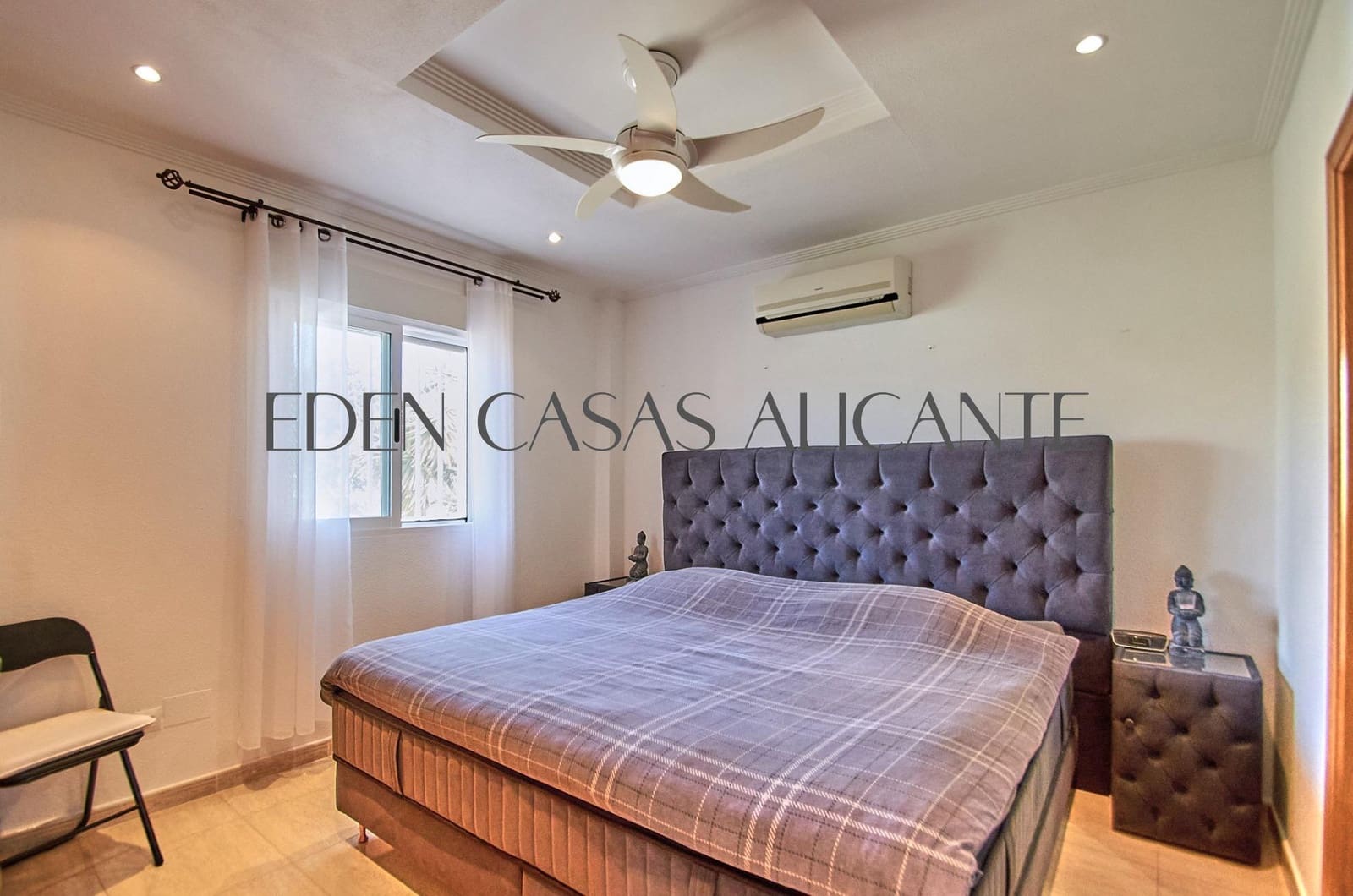 5 bedroom Villa for sale in Busot with pool - € 465,000 (Ref: 9347614)