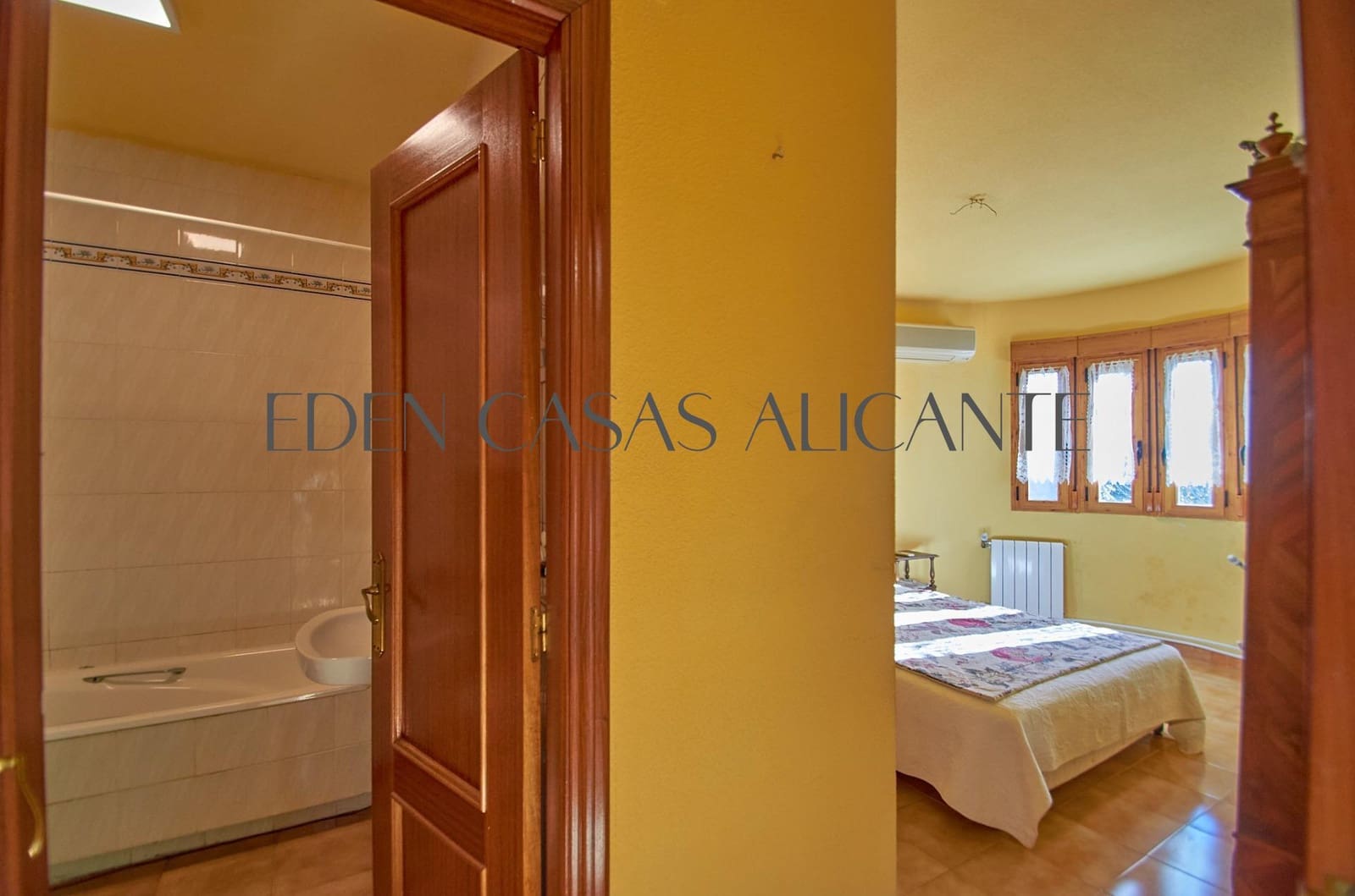 5 soverom Rekkehus til salgs i Playa de Muchavista med svømmebasseng - € 430 000 (Ref: 9349399)