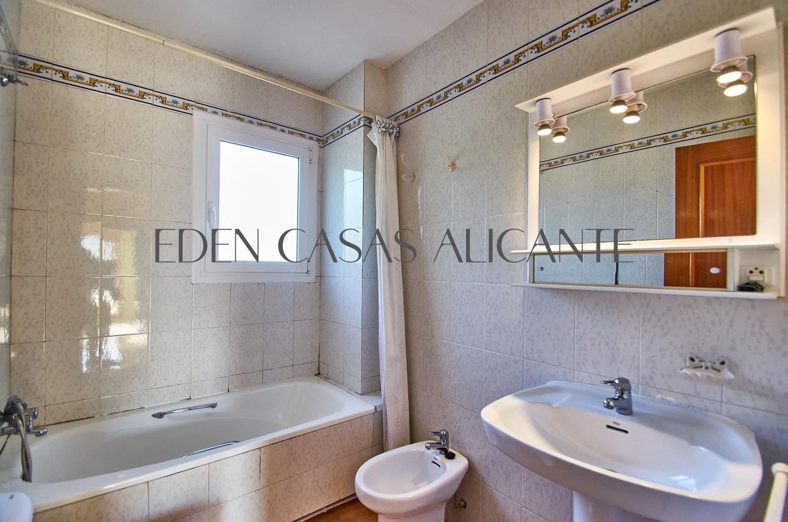 5 soverom Rekkehus til salgs i Playa de Muchavista med svømmebasseng - € 430 000 (Ref: 9349399)