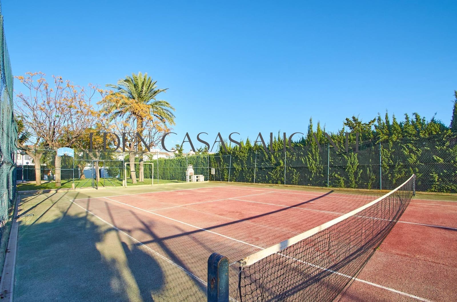 5 soverom Rekkehus til salgs i Playa de Muchavista med svømmebasseng - € 430 000 (Ref: 9349399)