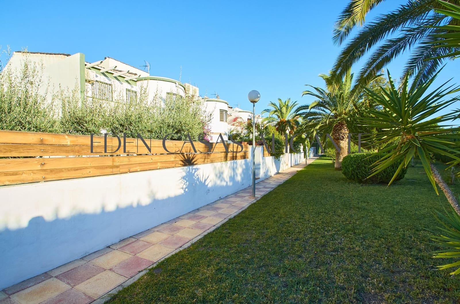 5 soverom Rekkehus til salgs i Playa de Muchavista med svømmebasseng - € 430 000 (Ref: 9349399)