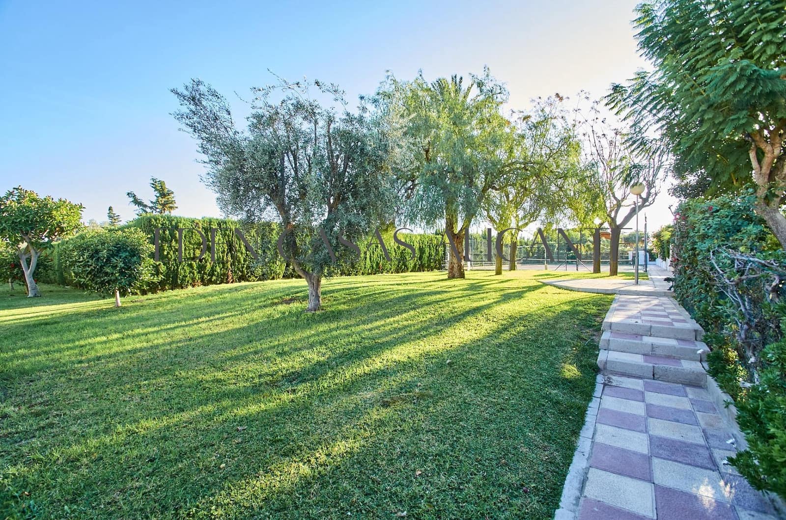 5 soverom Rekkehus til salgs i Playa de Muchavista med svømmebasseng - € 430 000 (Ref: 9349399)