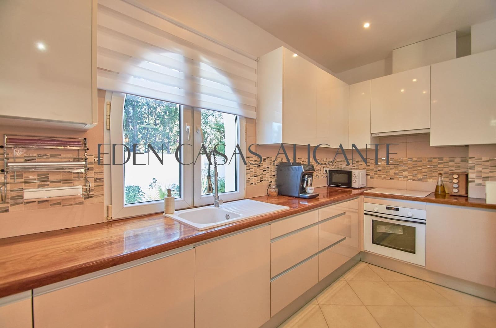 6 sypialnia Willa na sprzedaż w Busot z basenem - 775 000 € (Ref: 9362503)