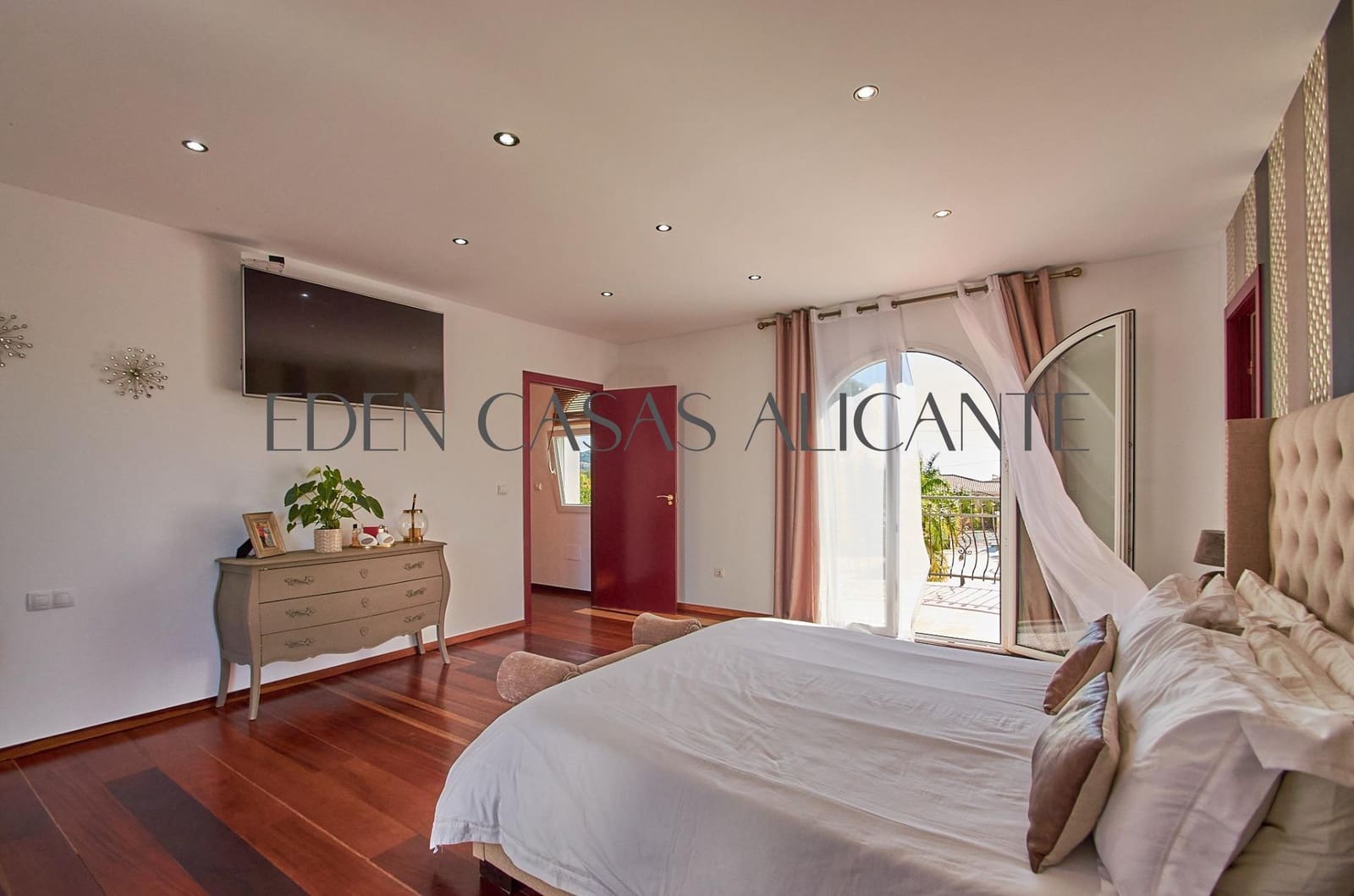 6 sypialnia Willa na sprzedaż w Busot z basenem - 775 000 € (Ref: 9362503)