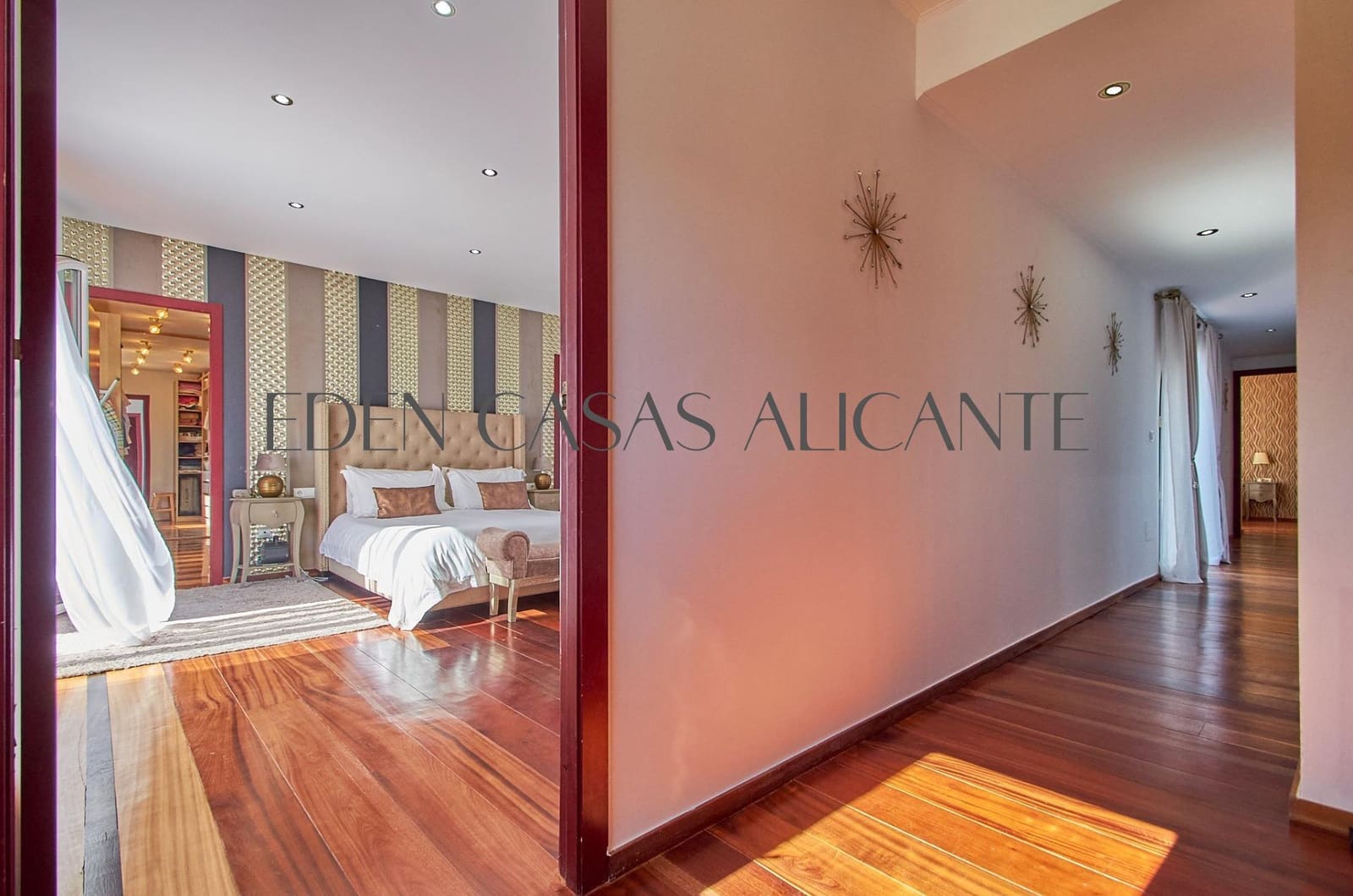 6 bedroom Villa for sale in Busot with pool - € 775,000 (Ref: 9362503)