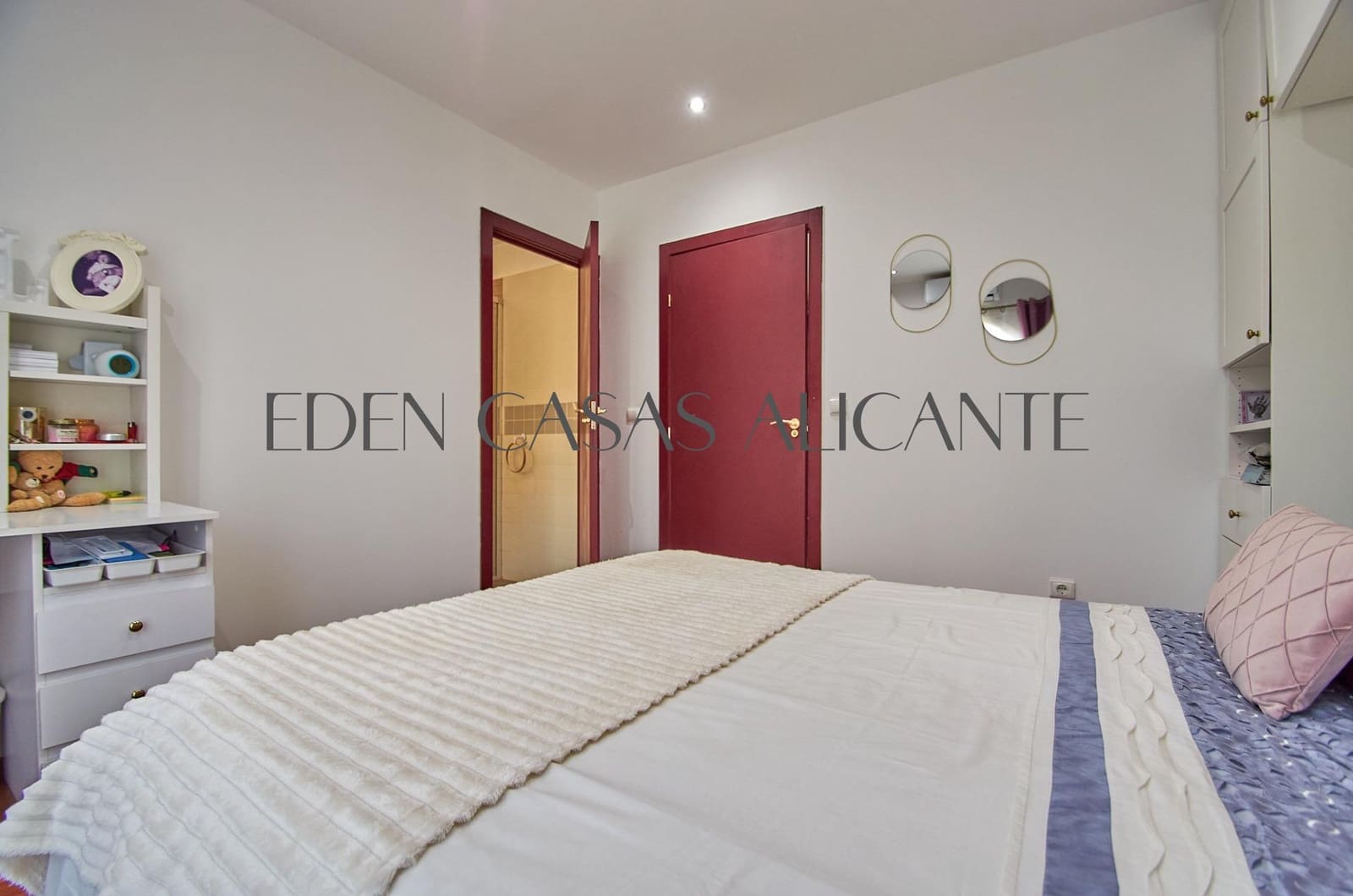 6 bedroom Villa for sale in Busot with pool - € 775,000 (Ref: 9362503)