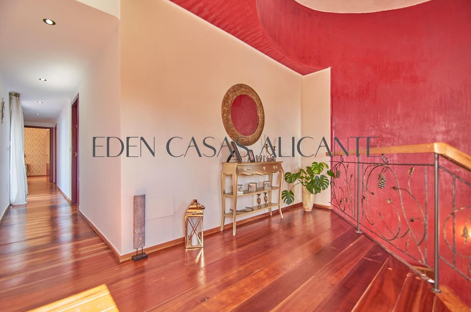 6 bedroom Villa for sale in Busot with pool - € 775,000 (Ref: 9362503)