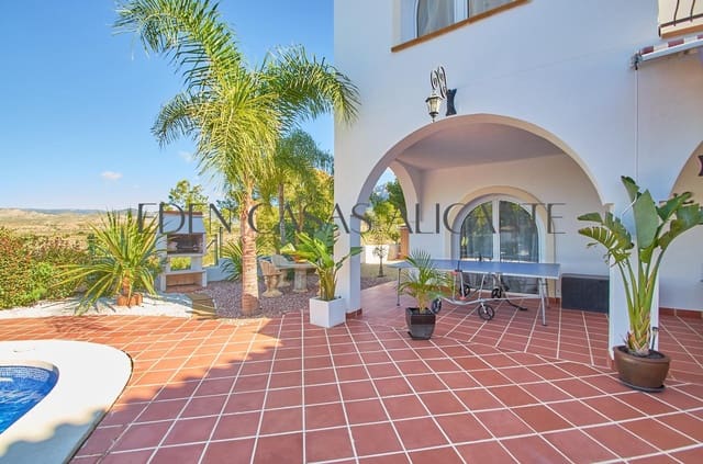 6 Zimmer Villa zu verkaufen in Busot mit Pool - 775.000 € (Ref: 9362503)