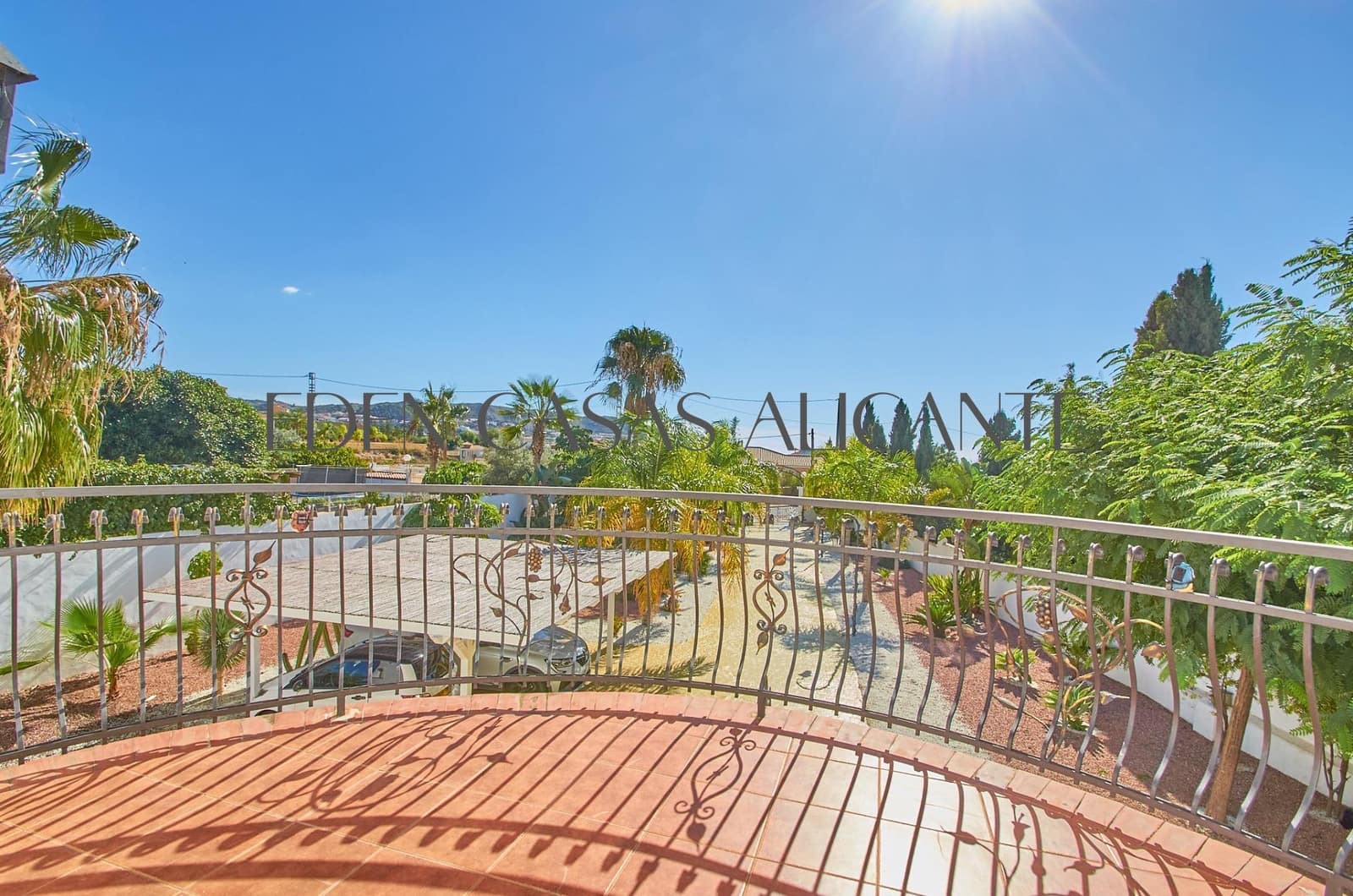 6 bedroom Villa for sale in Busot with pool - € 775,000 (Ref: 9362503)