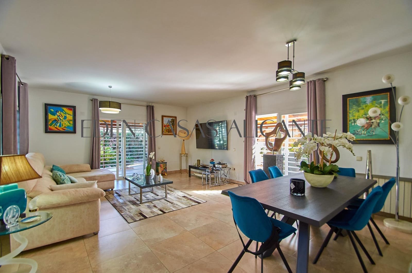 5 makuuhuone Huvila myytävänä paikassa San Juan de Alicante / Sant Joan d'Alacant mukana uima-altaan 
autotalli - 770 000 € (Ref: 9383174)