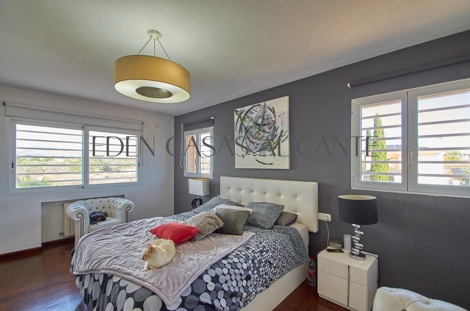 5 makuuhuone Huvila myytävänä paikassa San Juan de Alicante / Sant Joan d'Alacant mukana uima-altaan 
autotalli - 770 000 € (Ref: 9383174)