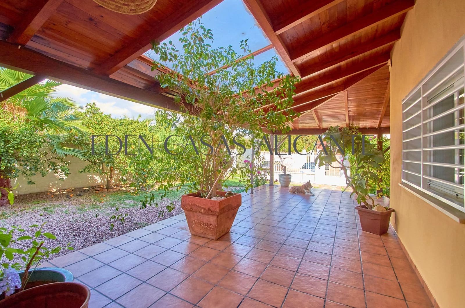 5 makuuhuone Huvila myytävänä paikassa San Juan de Alicante / Sant Joan d'Alacant mukana uima-altaan 
autotalli - 770 000 € (Ref: 9383174)