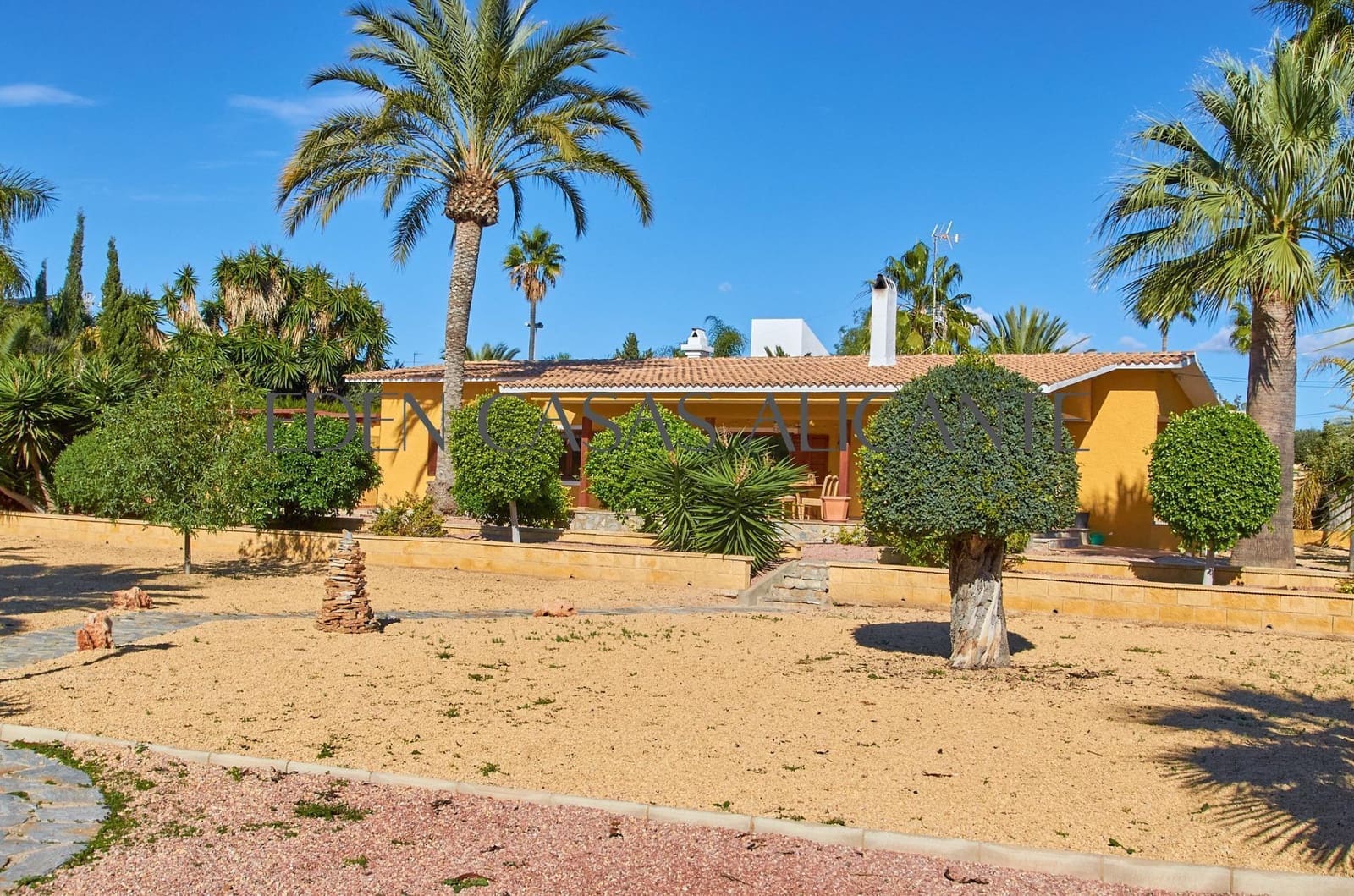 5 bedroom Villa for sale in Muchamiel / Mutxamel with pool - € 775,000 (Ref: 9411184)