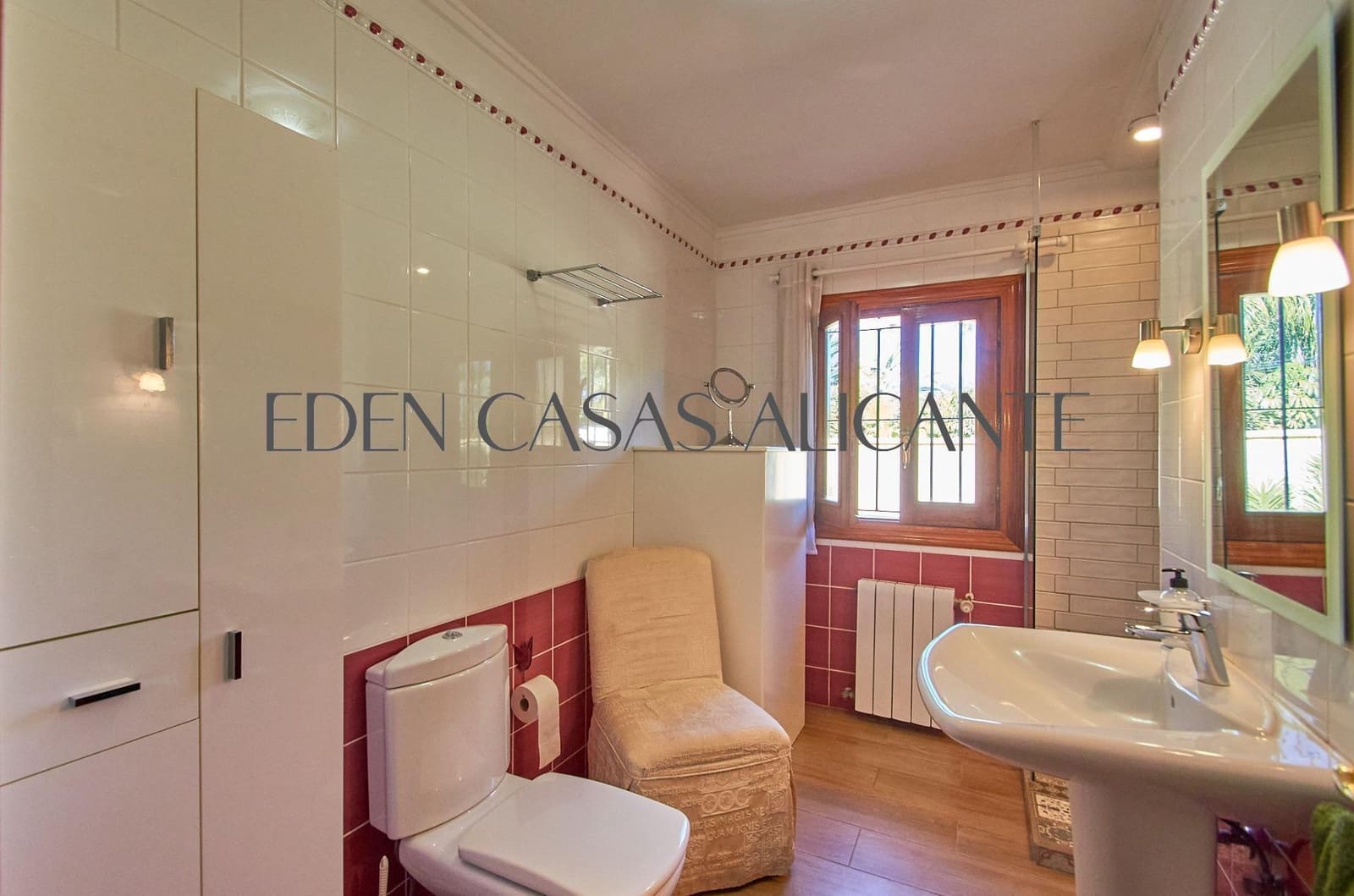 5 bedroom Villa for sale in Muchamiel / Mutxamel with pool - € 775,000 (Ref: 9411184)