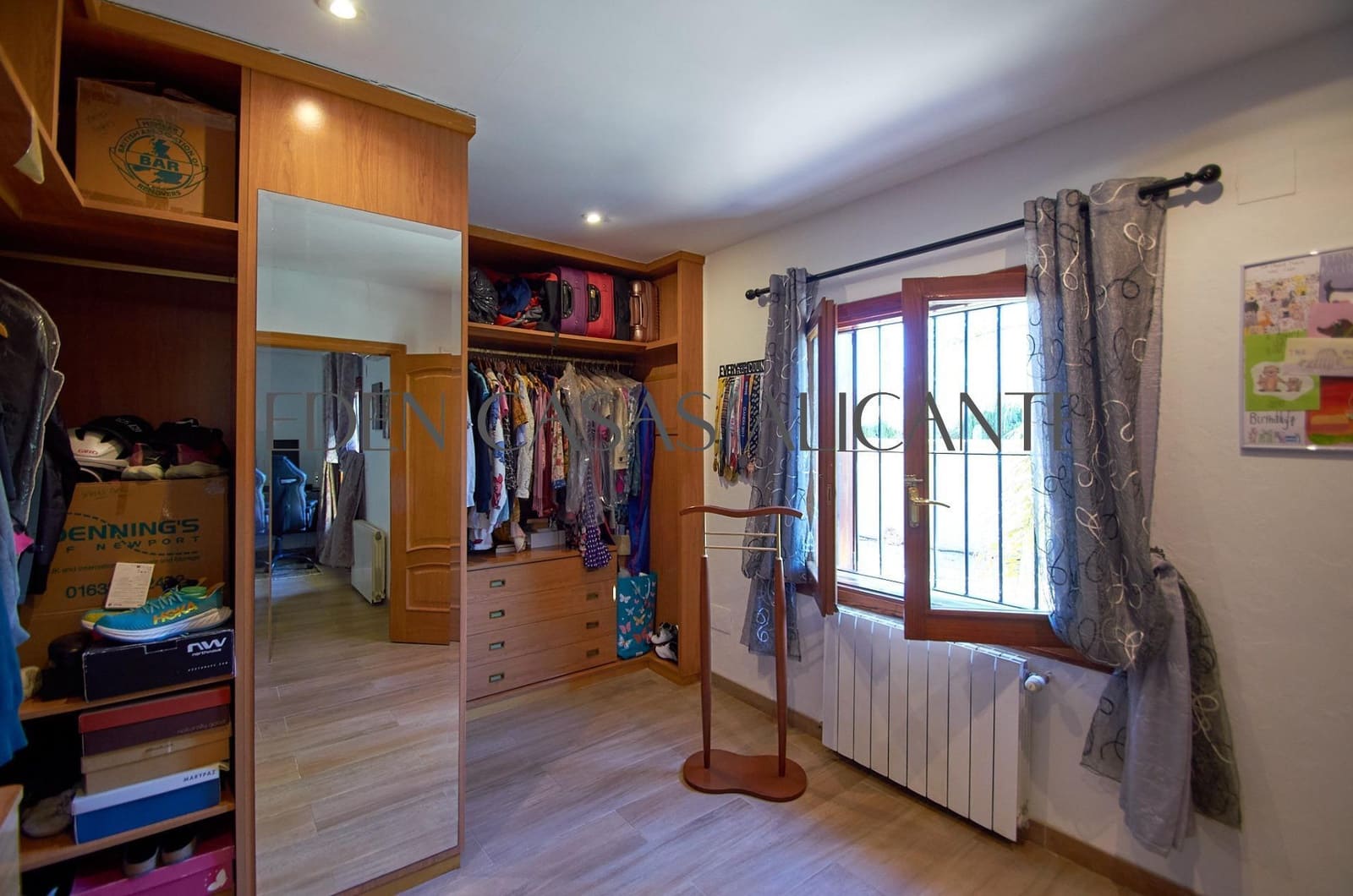 5 bedroom Villa for sale in Muchamiel / Mutxamel with pool - € 775,000 (Ref: 9411184)