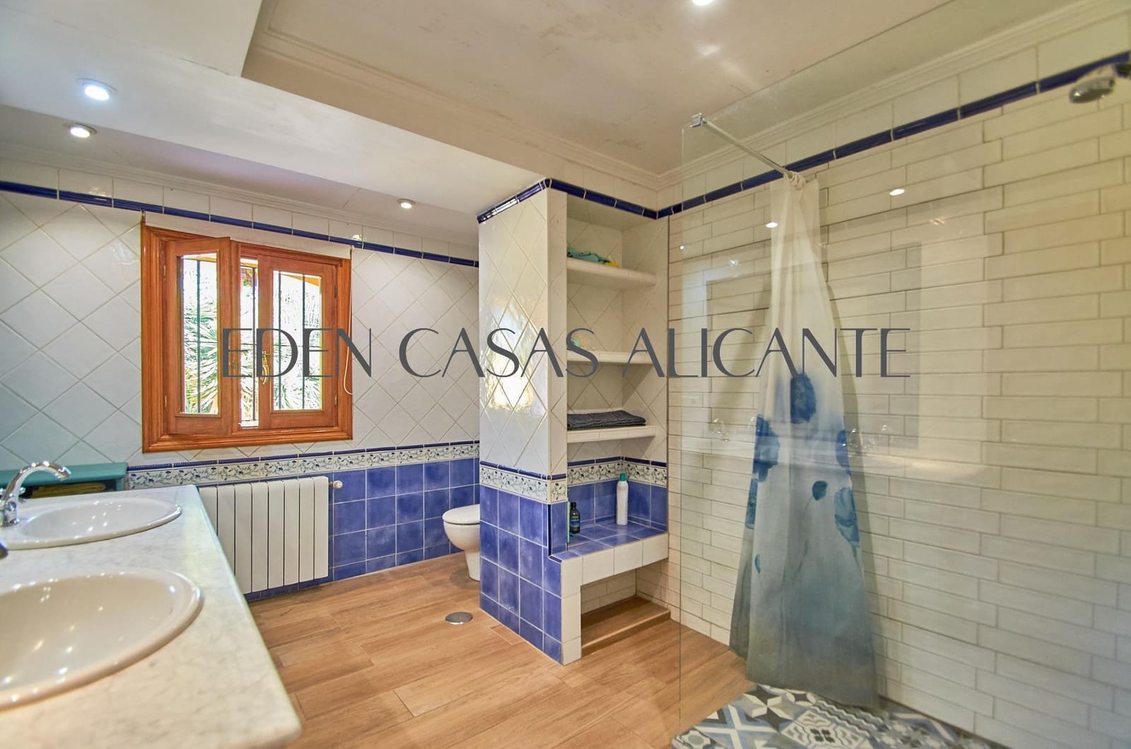 5 bedroom Villa for sale in Muchamiel / Mutxamel with pool - € 775,000 (Ref: 9411184)